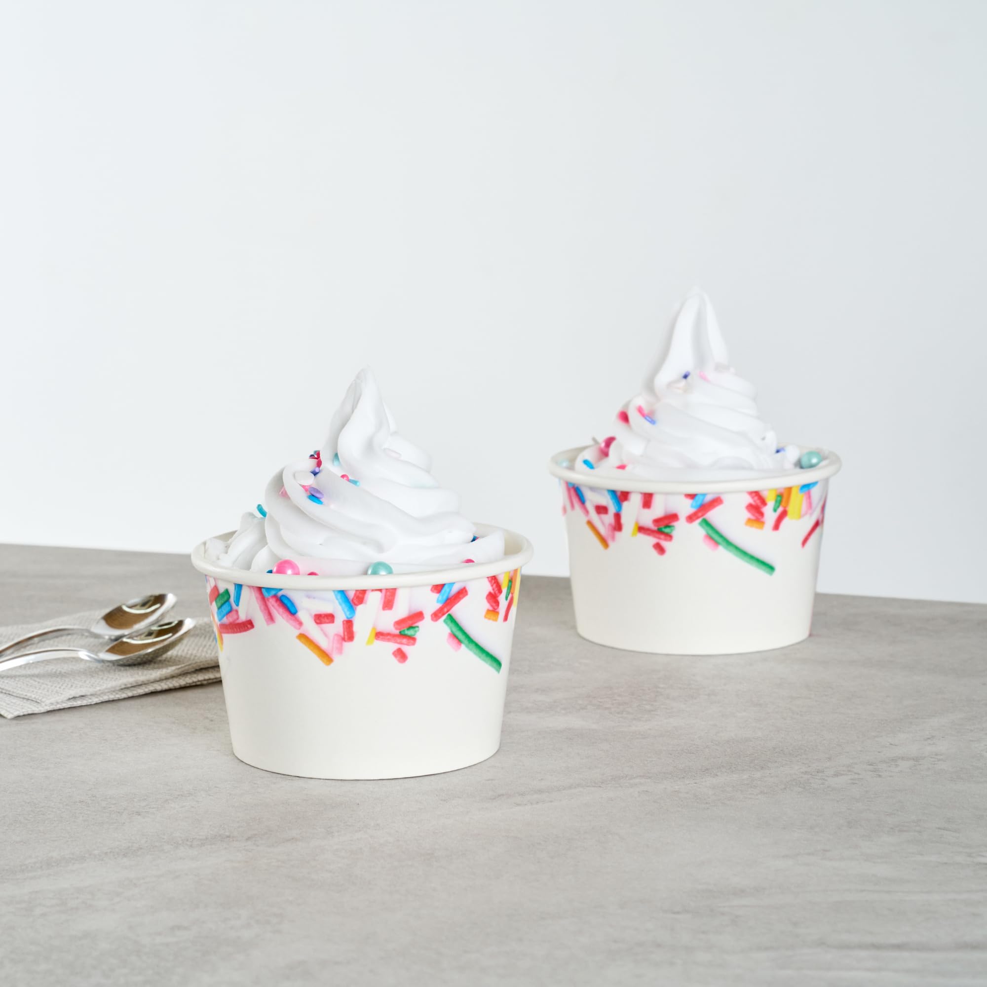 Restaurantware Eisbecher 200 Stück 226.8 g auslaufsichere Einweg-Dessertschale Frozen Joghurtbecher runder Papierbehälter für kalte und heiße Desserts