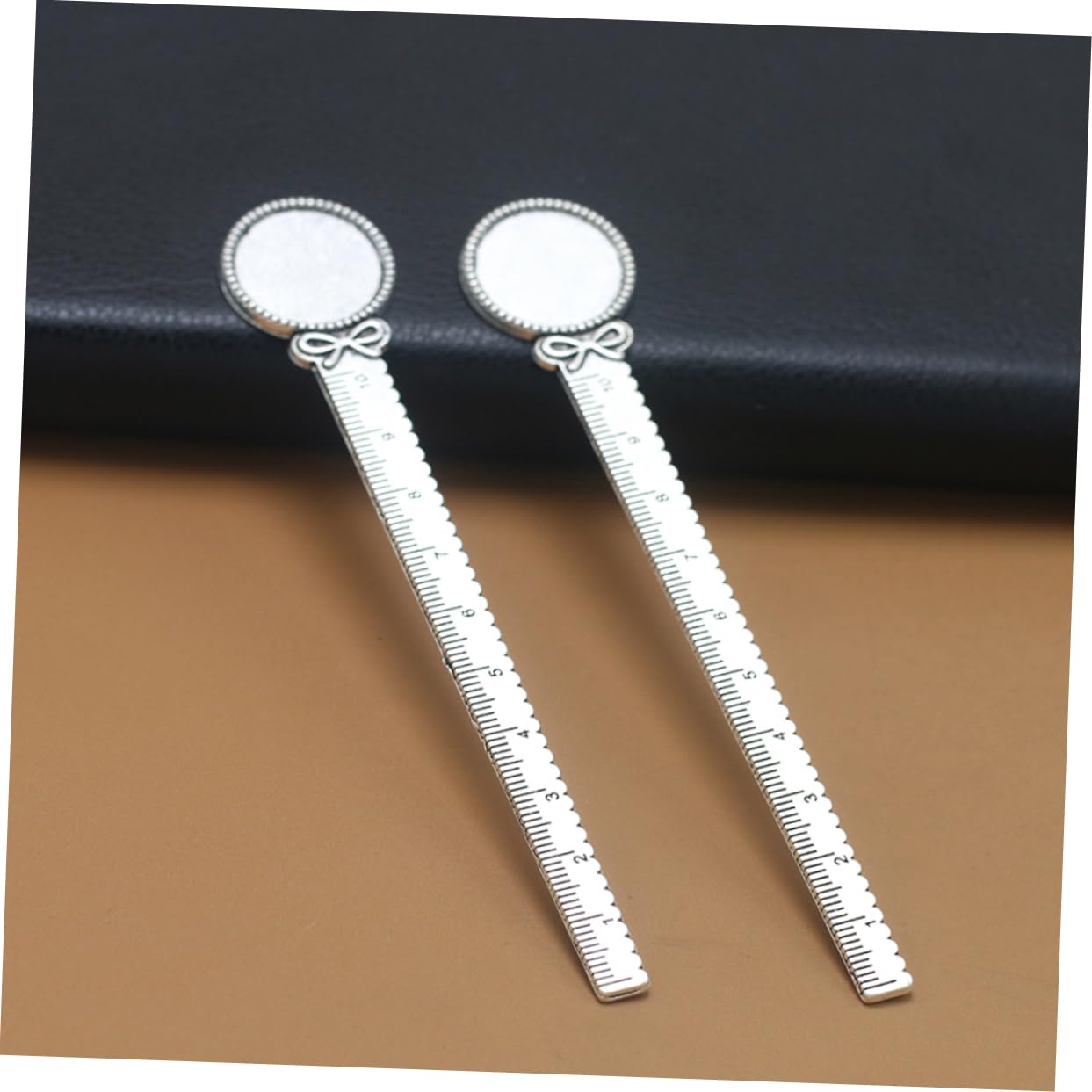 STOBOK 30stücke Vintage Metall Lesezeichen Mit Schleifen-design Und Integriertem Lineal Für Schule Büro Und Geschenkideen Antiksilber Für Leser Und Schüler