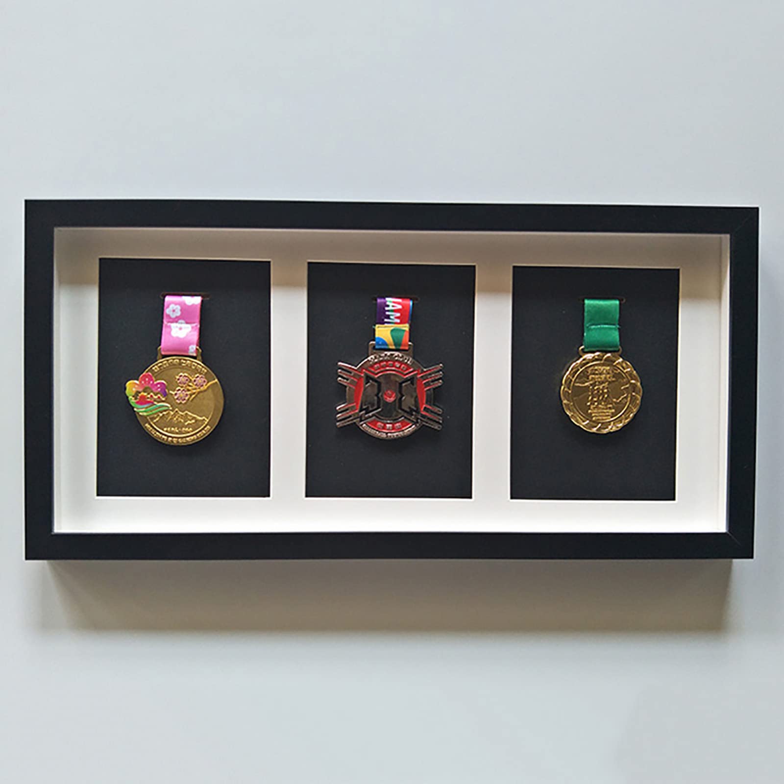 ETUELNOPT Medal Storage Box for Runners, Solid Wood 3D Medal Display Frame 20 Inch Multicolor 3-6 Medals(Mahogany,3 medals)