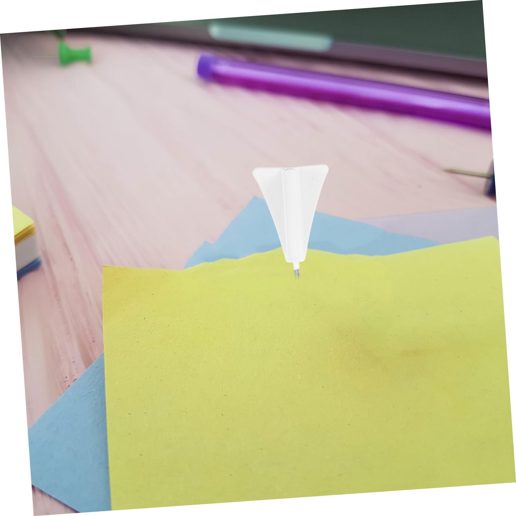 Lot de 12 Petites Punaises Créatives D’Avion en Liège, Épingles Pratiques Multifonctions pour Tableau D’Affichage, Décoration Murale et Fournitures Maison