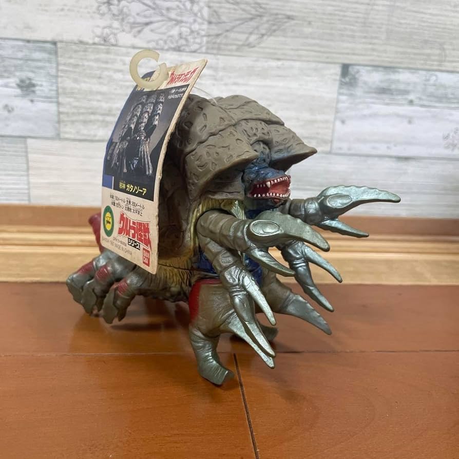 Amazon.co.jp: タグ ガタノゾーア ウルトラ怪獣シリーズ ソフビ