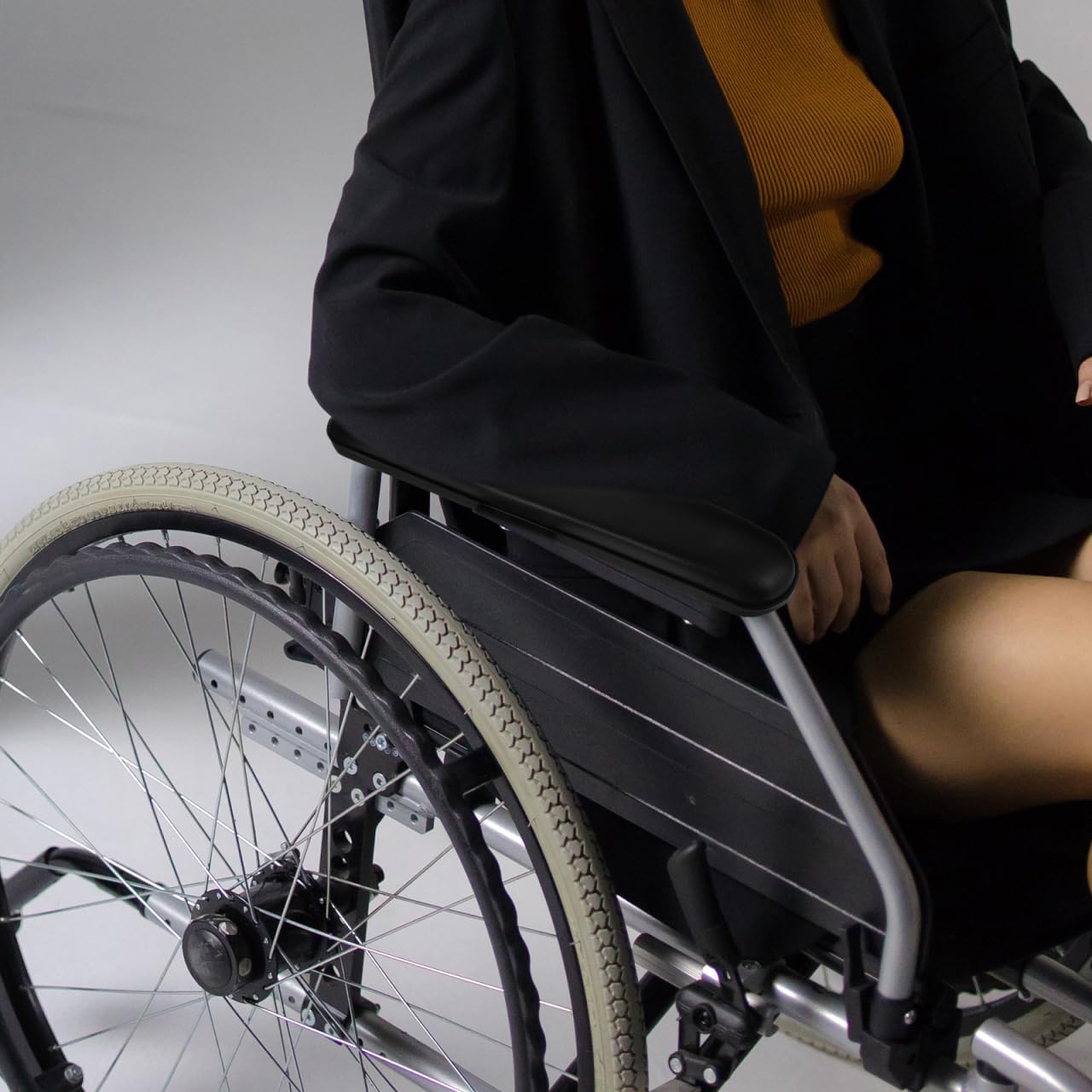 Operitacx Reposabrazos para silla de ruedas, 33,5 x 6 x 3,5 cm, cojín de espuma de PVC, 2 unidades, universal, cómodo, reposabrazos, accesorios de repuesto para ayudas de movilidad