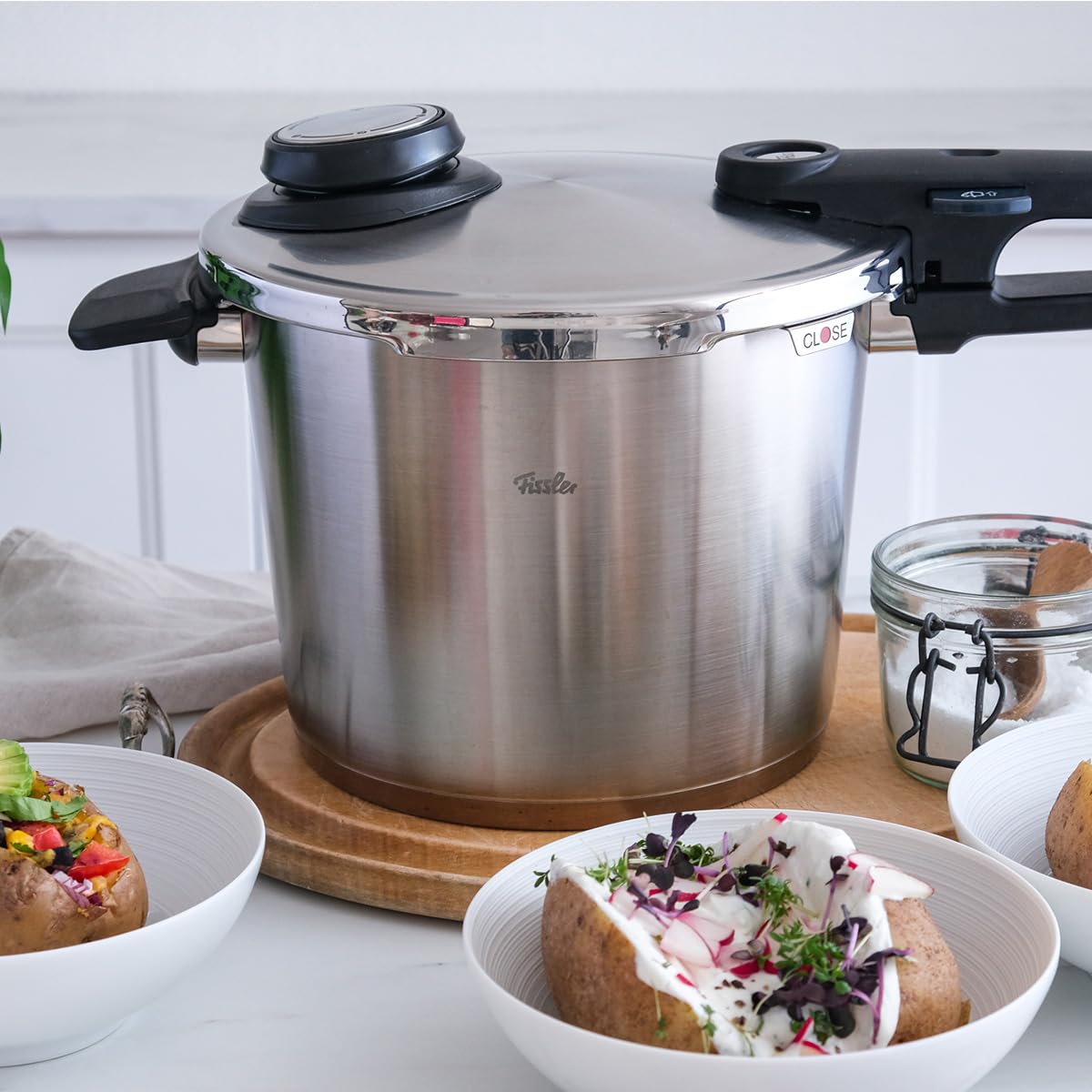Fissler Vitavit Premium Pentola a pressione in acciaio inox 6 L, 22 cm, 4 livelli di cottura, incluso inserto, adatta a fornelli a induzione