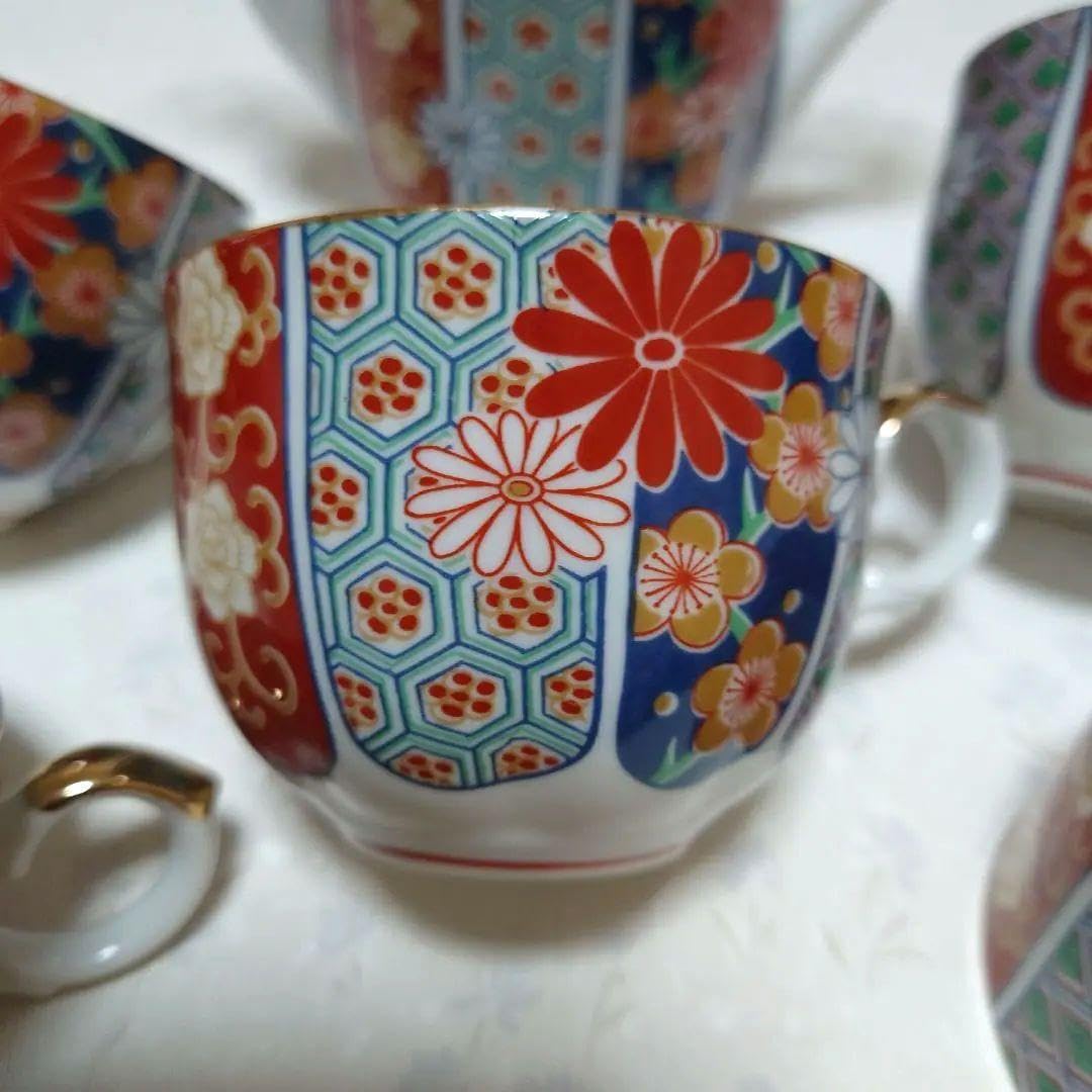 Amazon.co.jp: 超 レトロ 有田焼 陶扇窯 錦絵菊花紋 古伊万里 Amazon.co.jp: 超 レトロ 有田焼 陶扇窯 錦絵菊花紋 古伊万里