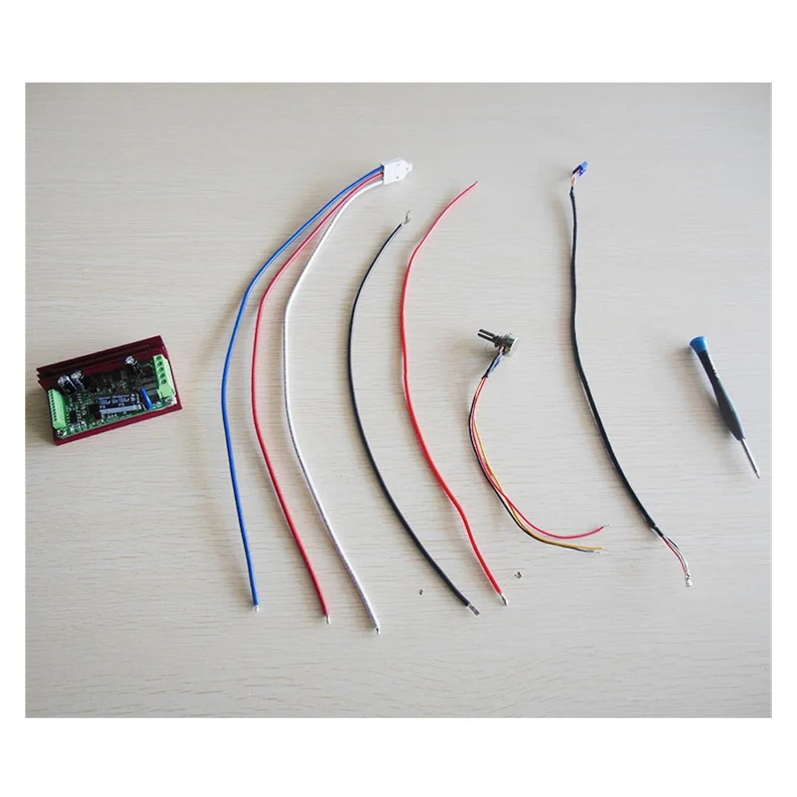 Mini refrigerador para automóvil de 12 V CC, Controlador de frecuencia Variable para compresor, Sistema de refrigeración y Aire Acondicionado, componentes electrónicos.