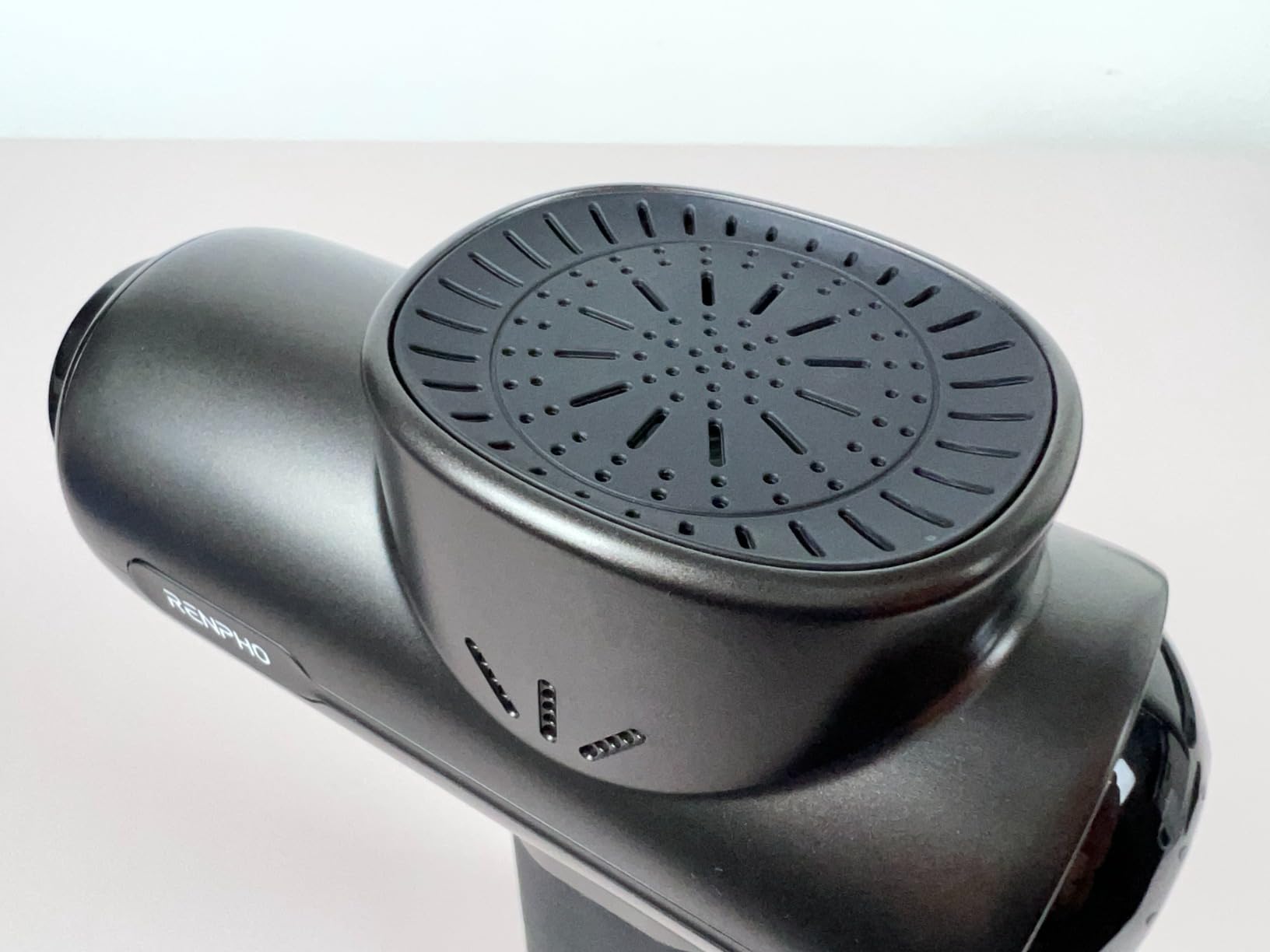 Kompakte, starke & ausdauernde Massagepistole