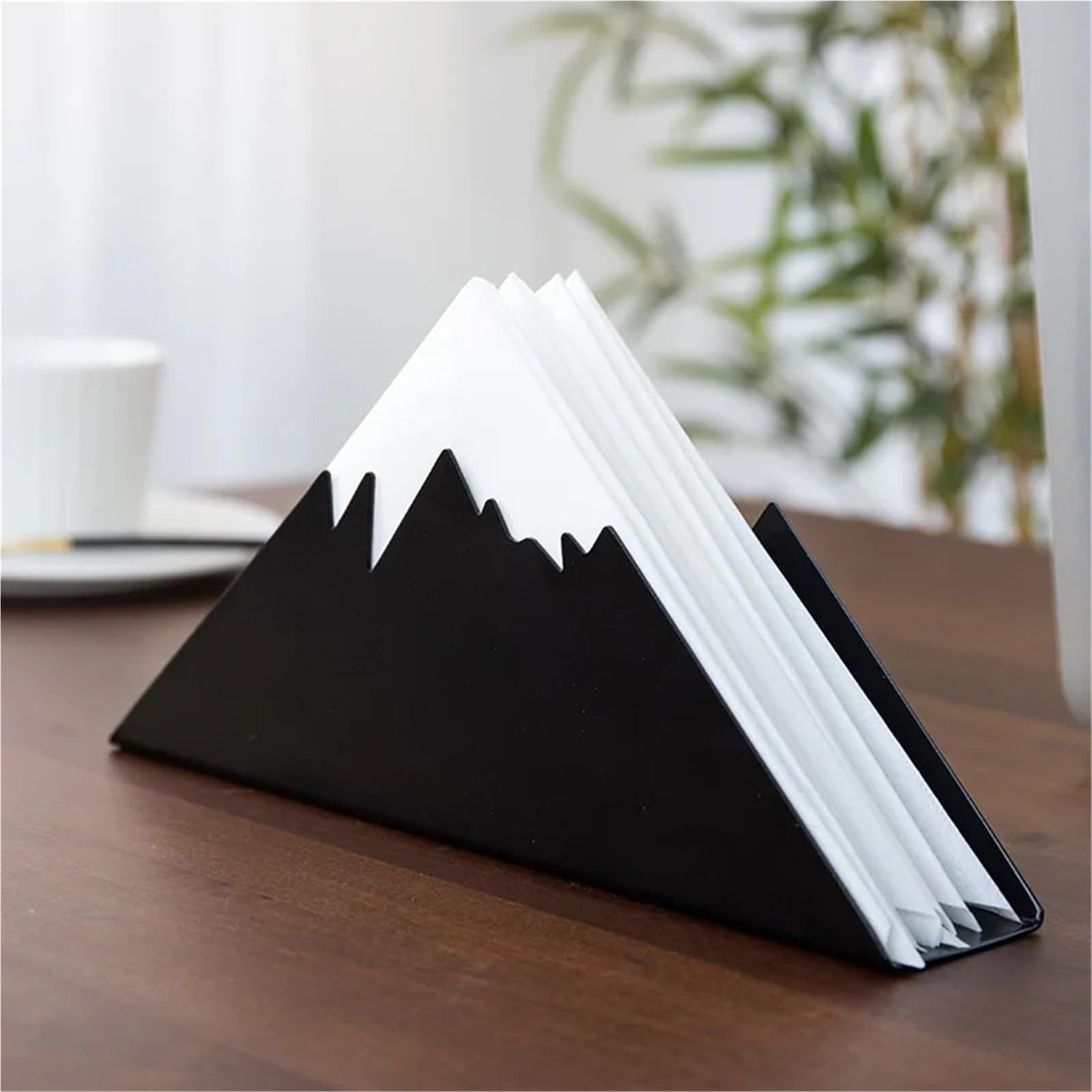 Estante de papel for el hogar, estante for pañuelos arte del hierro, caja con forma triangular for y coche, contenedor, servilletero for restaurante Hotel para Cocina(Black)