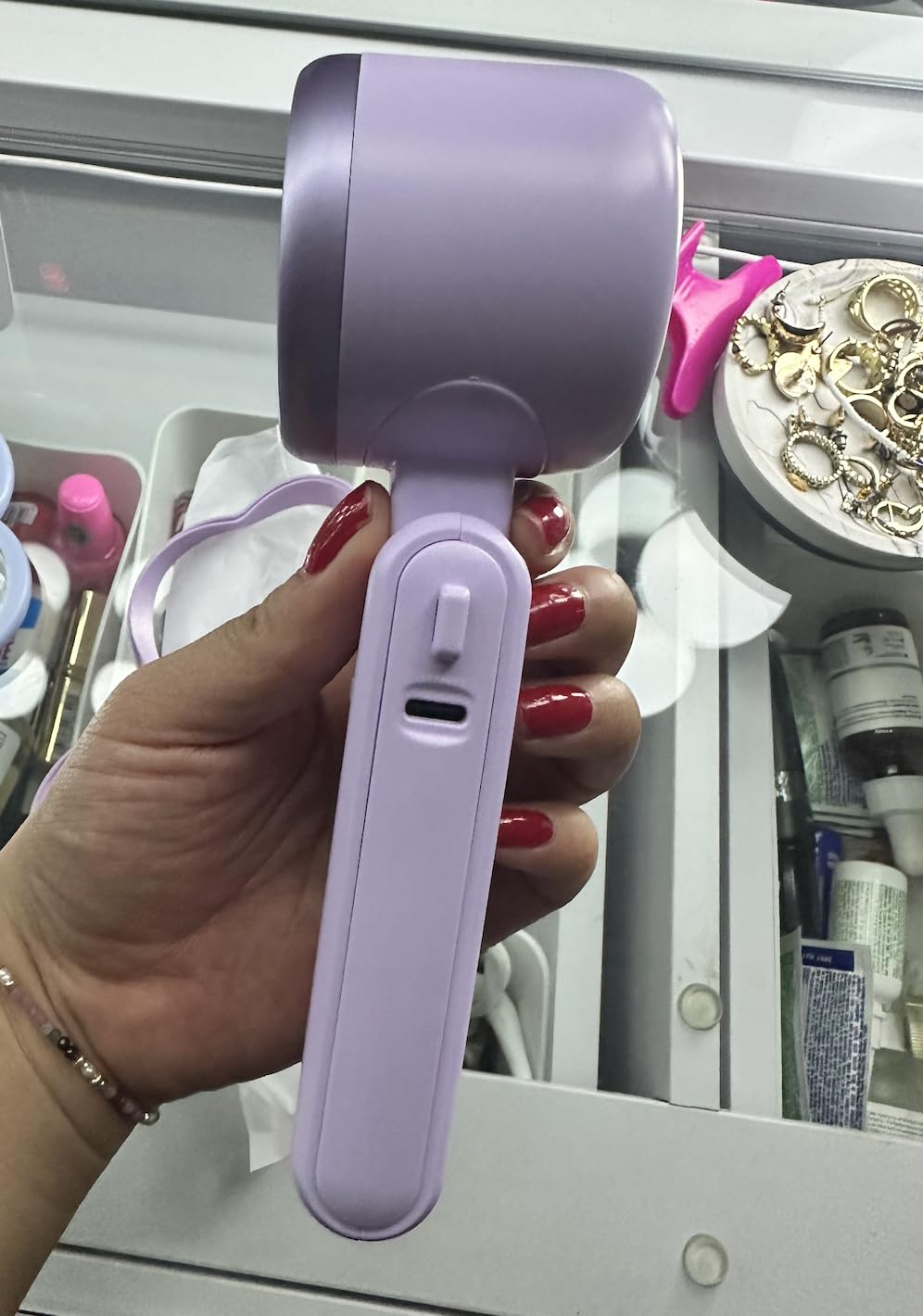 VERY POWERFUL AIR FLOW!