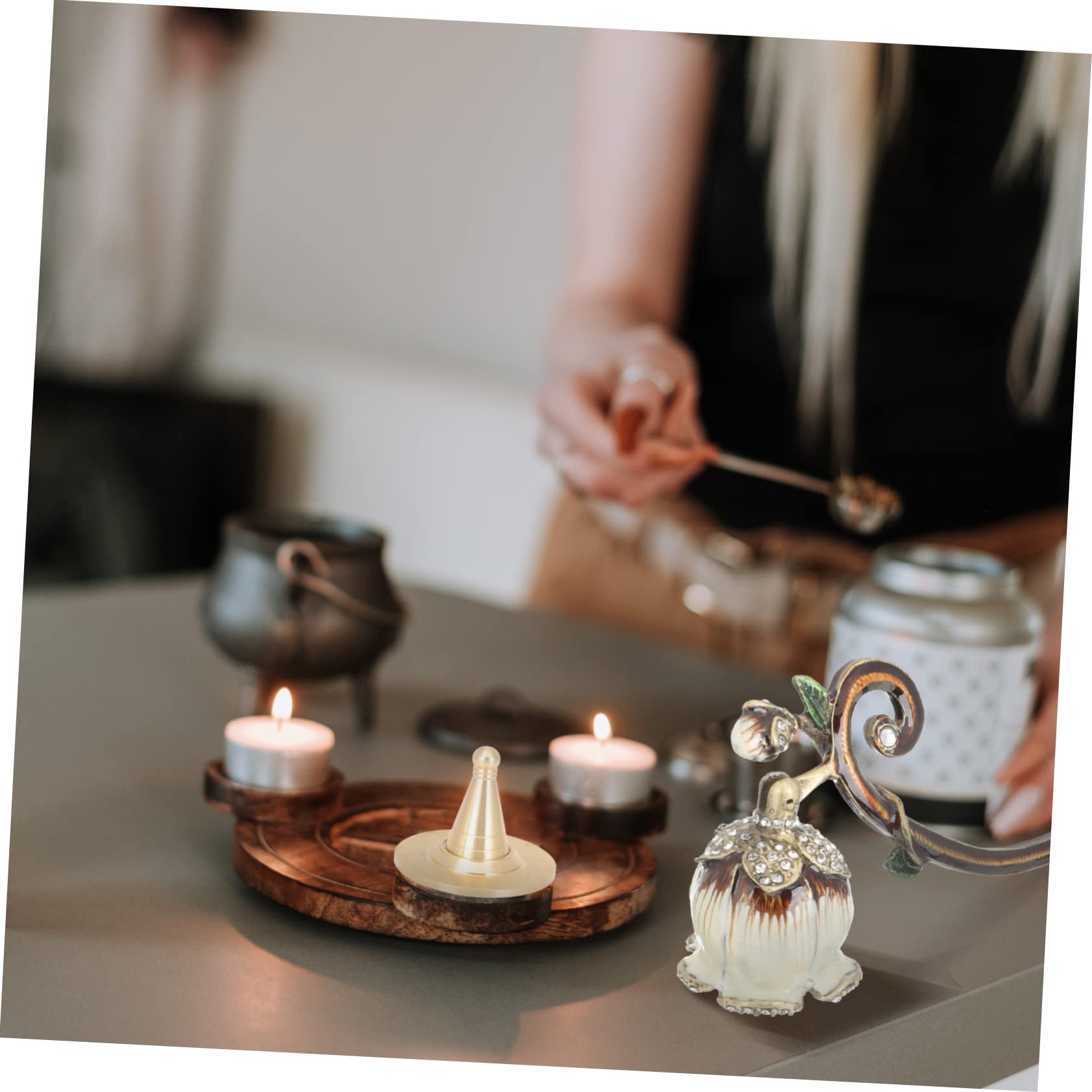 MUELODSIC Candle Extinguisher Tool Long Handle Wick Snuffer for Safely Putting Out Flame for Scented and Aromatherapy Candles Prevents Smoldering