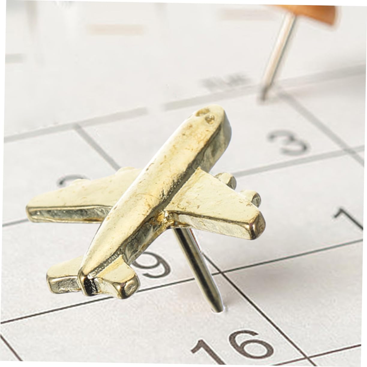 LALAFINA 120stücke Flugzeug Pinnnadeln Kreative Push Für Fotos Karten Und Notizen Zubehör Für Pinnwände Büro Und Schule Dekorative Wandstecker Goldfarbe