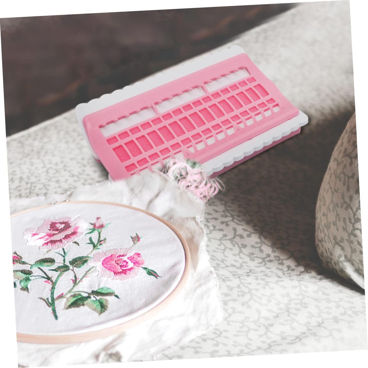 DOITOOL 30-Hole Mini Cross Stitch Thread Organizer for Embroidery Floss Sturdy Plastic Thread Arranger for Home Craft Projects and Sewing Enthusiasts