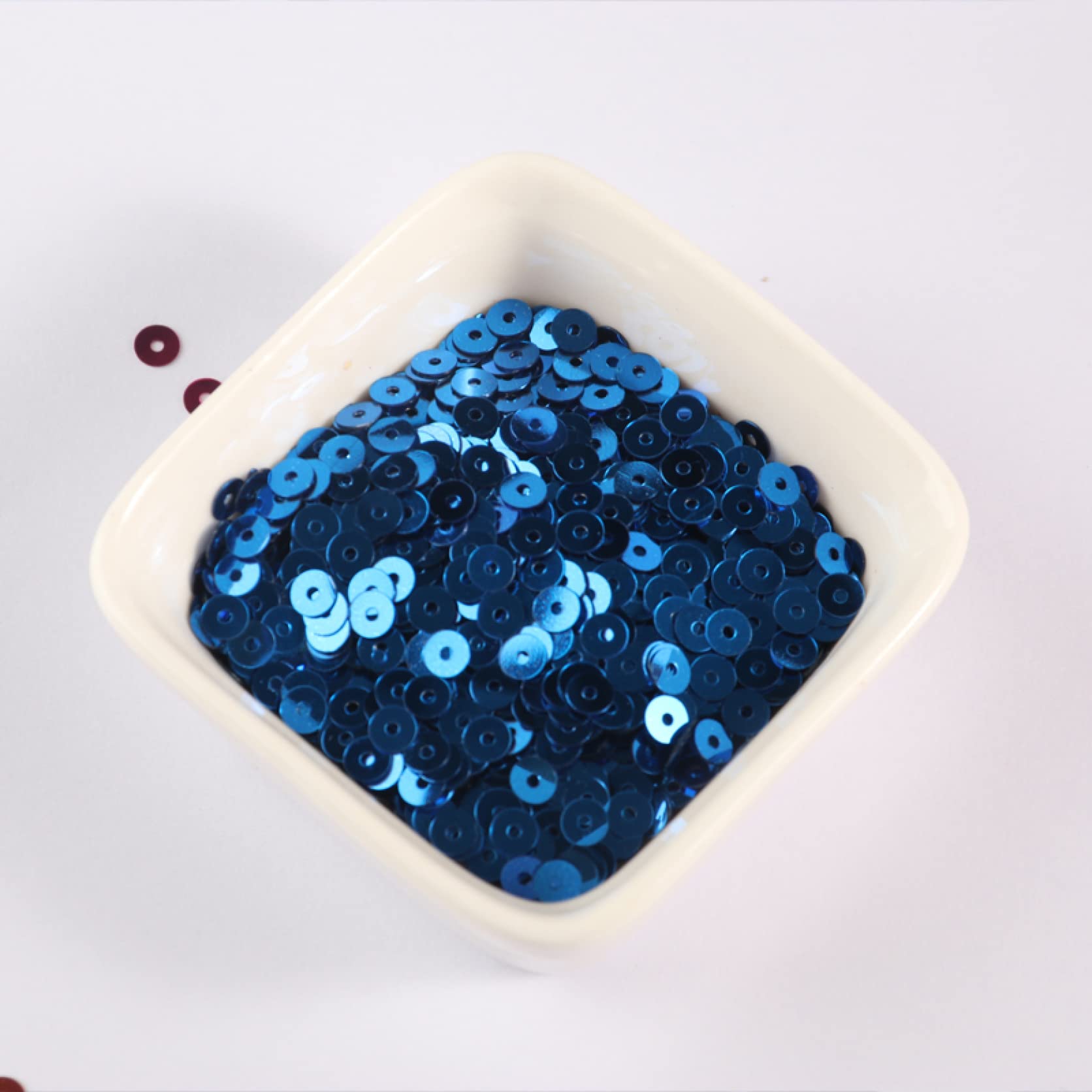 Paillettes en vrac, paillettes500 g paillettes rondes colorées paillettes décoration pour ongles couture robe de mariée accessoires bricolage matériel de couture (couleur : bleu, taille