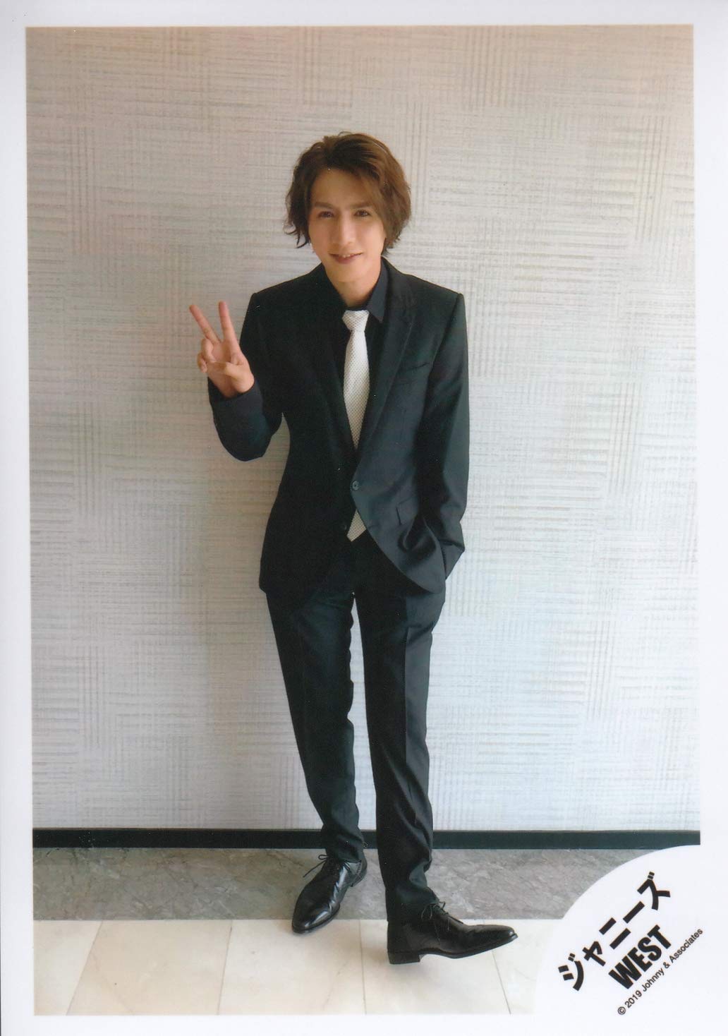 Amazon.co.jp: ジャニーズWEST 公式生写真 （藤井流星）WA00655 : おもちゃ