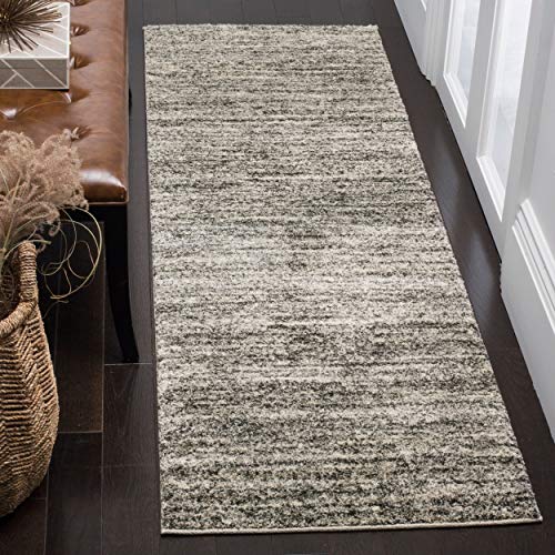 SAFAVIEH Retro Collection Runner Rug - 2'3