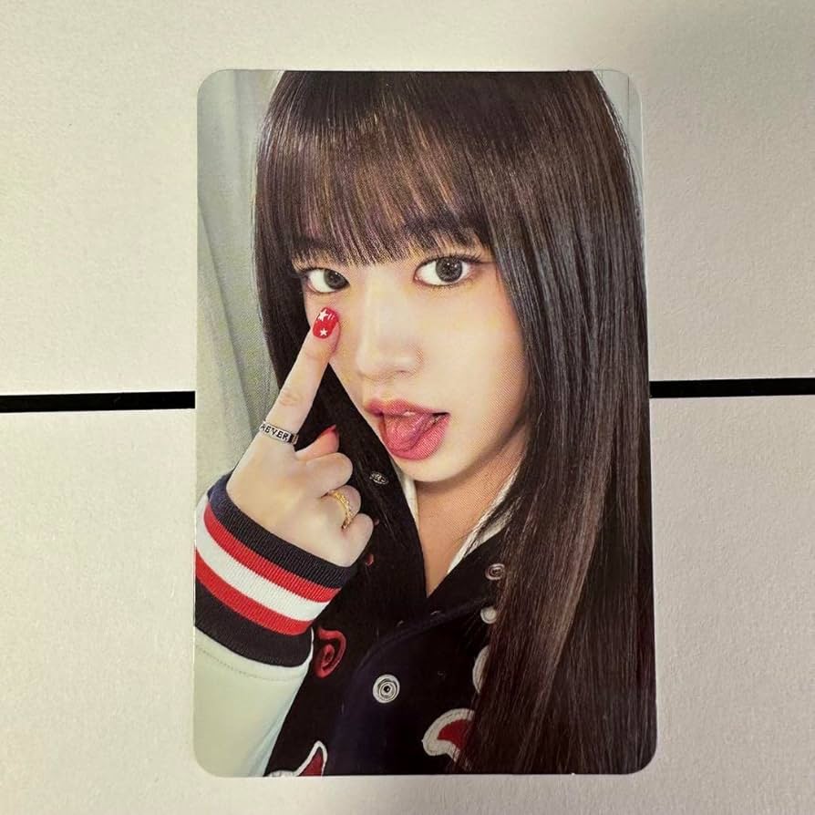 Amazon.co.jp: IVE ユジン mvトレカ : おもちゃ