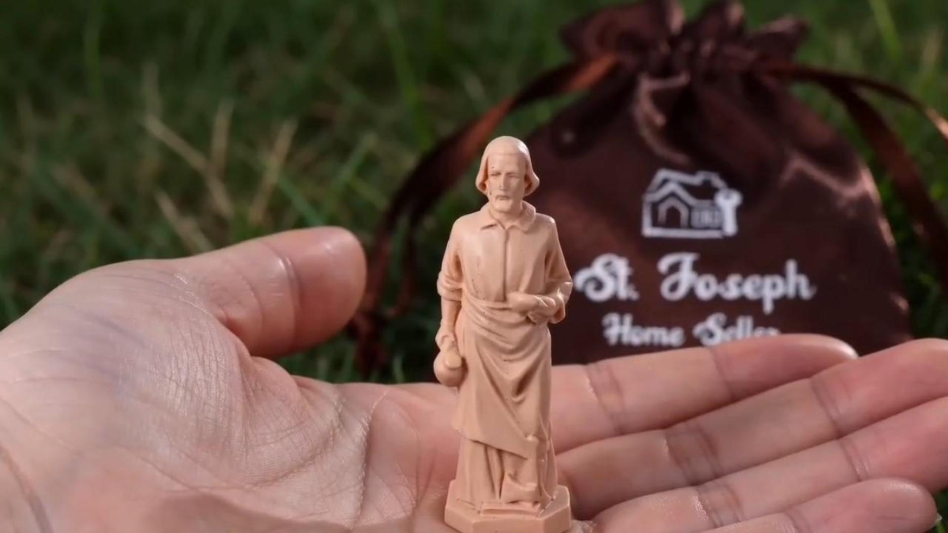 Set de 5 estatuas pequeñas de San José de resina miniatura 7