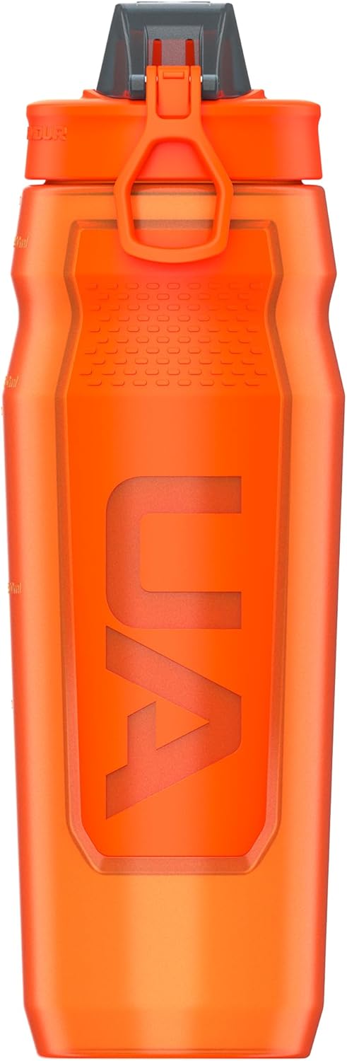 Under Armour 32oz Playmaker Squeeze Water Bottle | Squeeze - Image 2