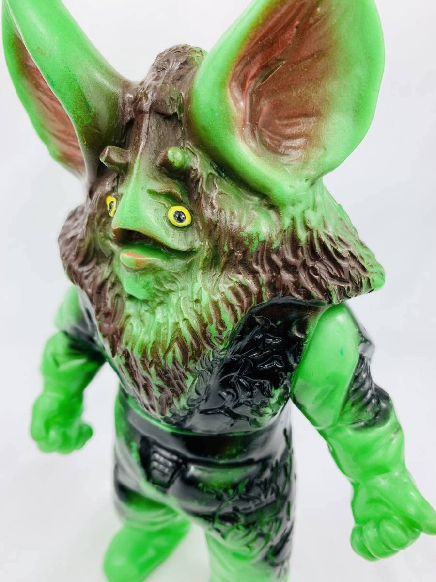 Amazon.co.jp: みマルサン 当時物 イカルス星人 ソフビ 怪獣ソフビ