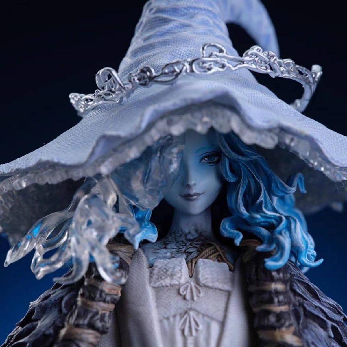 Amazon.co.jp: [VerdantVibe]エルデンリング 魔女ラニ フィギュア 座り