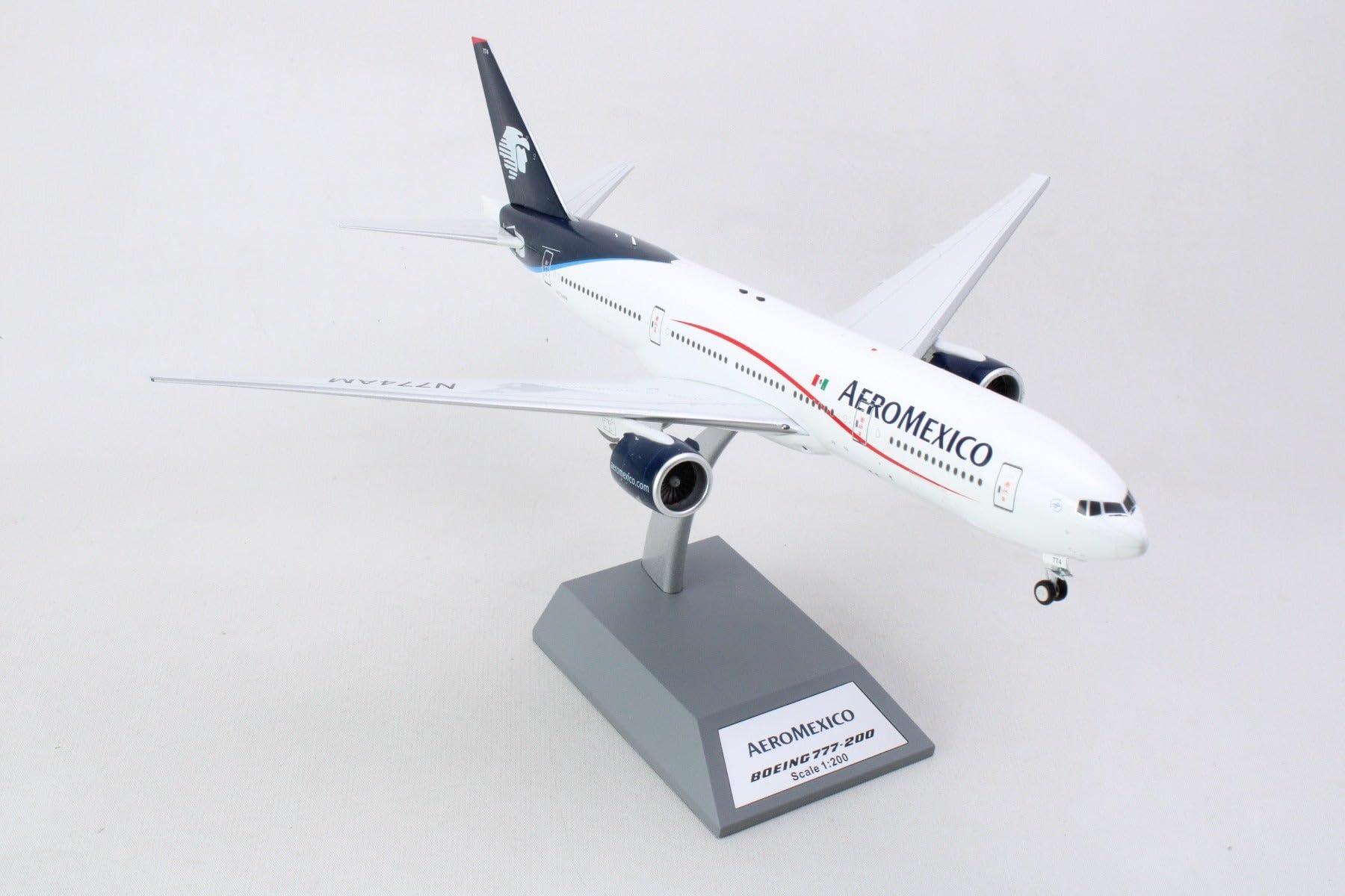 航空機・ヘリコプター INFLIGHT200 CP Air B747-200  1/200 Amazon.com: Inflight200 1:200 Aeromexico Boeing 777-200 N774AM w