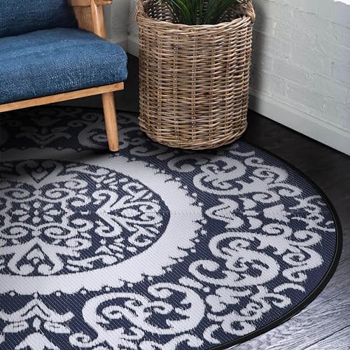 Image of NUU GARDEN 5Ft Round Outdoor Rug for Patios Waterproof, Plaid Reversible Door Mat Plastic Camping Rugs, Straw Rug Indoor Rugs Carpet for RV, Deck, Balcony, Porch, Picnic, Beach, Blue and White