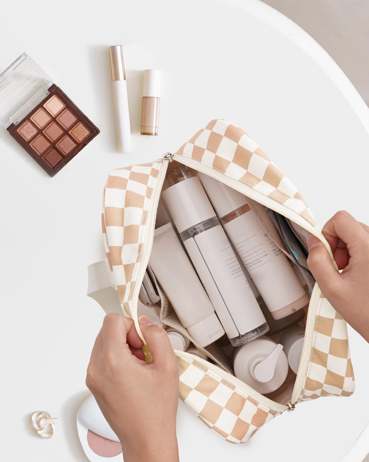 Narwey Large Makeup Bag Women Checkered Cosmetic Bag Travel Toiletry Bag Toiletries Bag Makeup Make up bag with Handle Medicine Bag for Girls (Light Checkerboard, Large) - Image 3