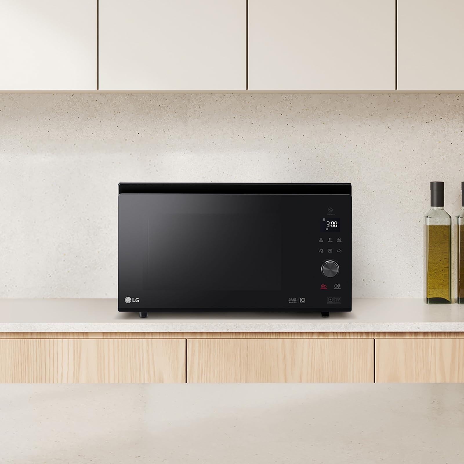 LG MJ3965BPB NeoChef Forno a Microonde Combinato con Grill 39 Litri, Potenza 1100W, Frittura Leggera, Fermentazione e Cottura a Vapore, Sistema con Infrarossi per Riscaldamento Uniforme, Nero Fumè