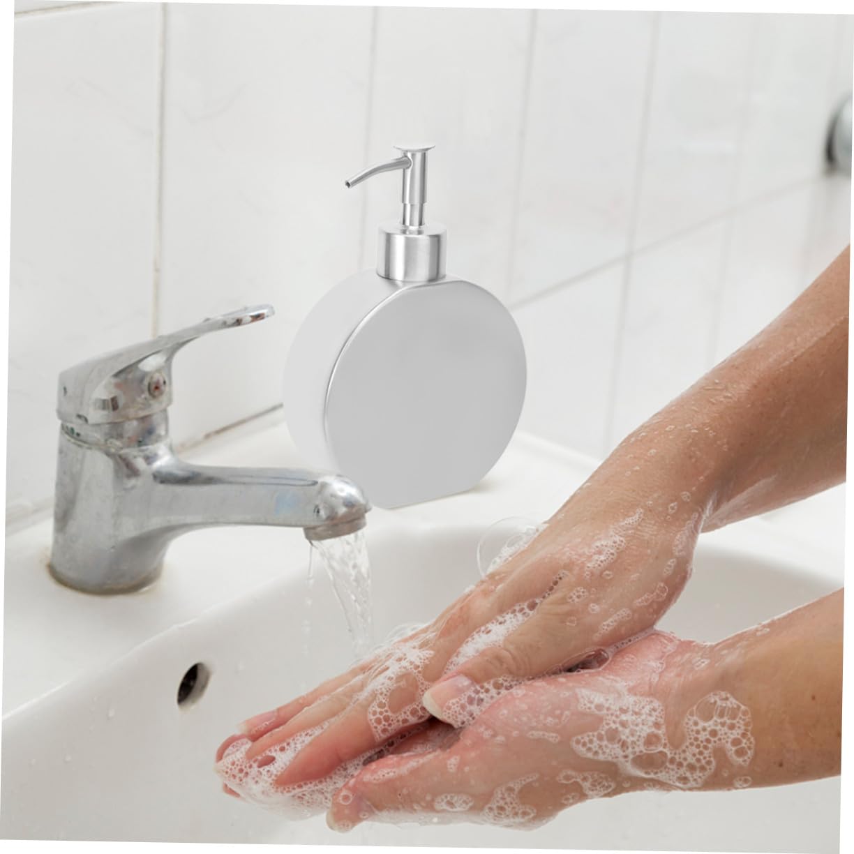 Dispensador de Loción de Acero Inoxidable Botella Rellenable Bomba Diseño Compacto y Duradero para Baño y Cocina Accesorio Práctico y Reutilizable