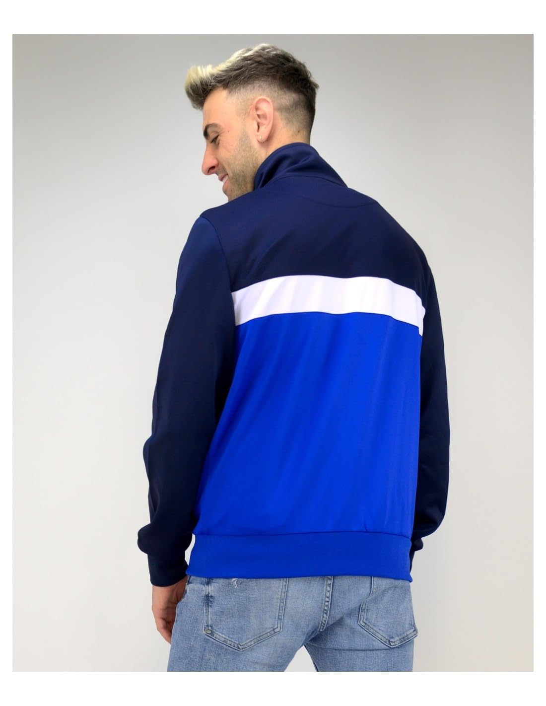 Real Madrid Chaqueta Poliéster Real Madrid. Official Licensed Product. Chaqueta Unisex adulto