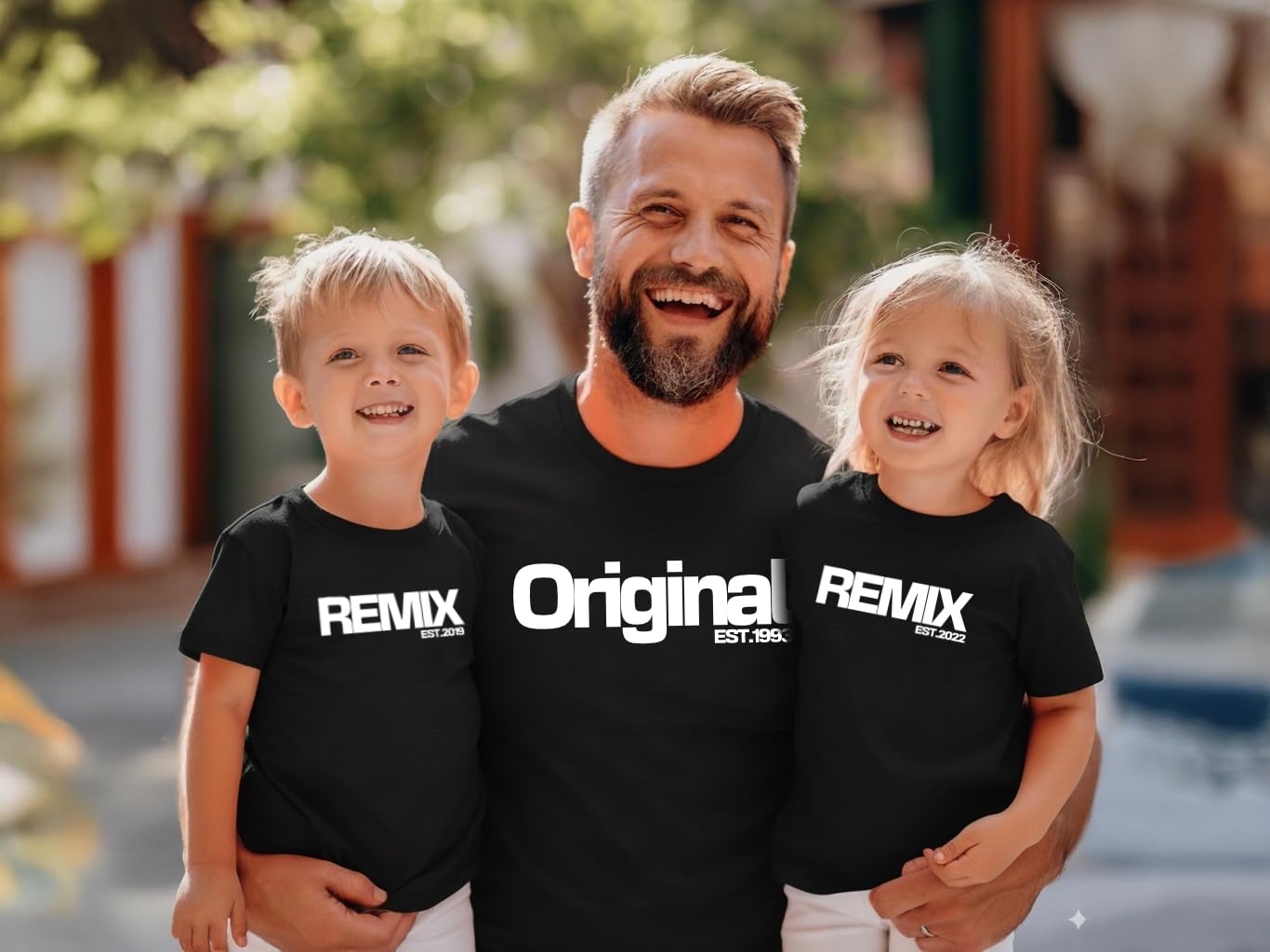The Original The Remix Vater Sohn Partnerlook Mama Tochter Outfit Set Papa Geschenk Idee Baby Weihnachten T-Shirt mit Babybody Bedruckt Personalisiert