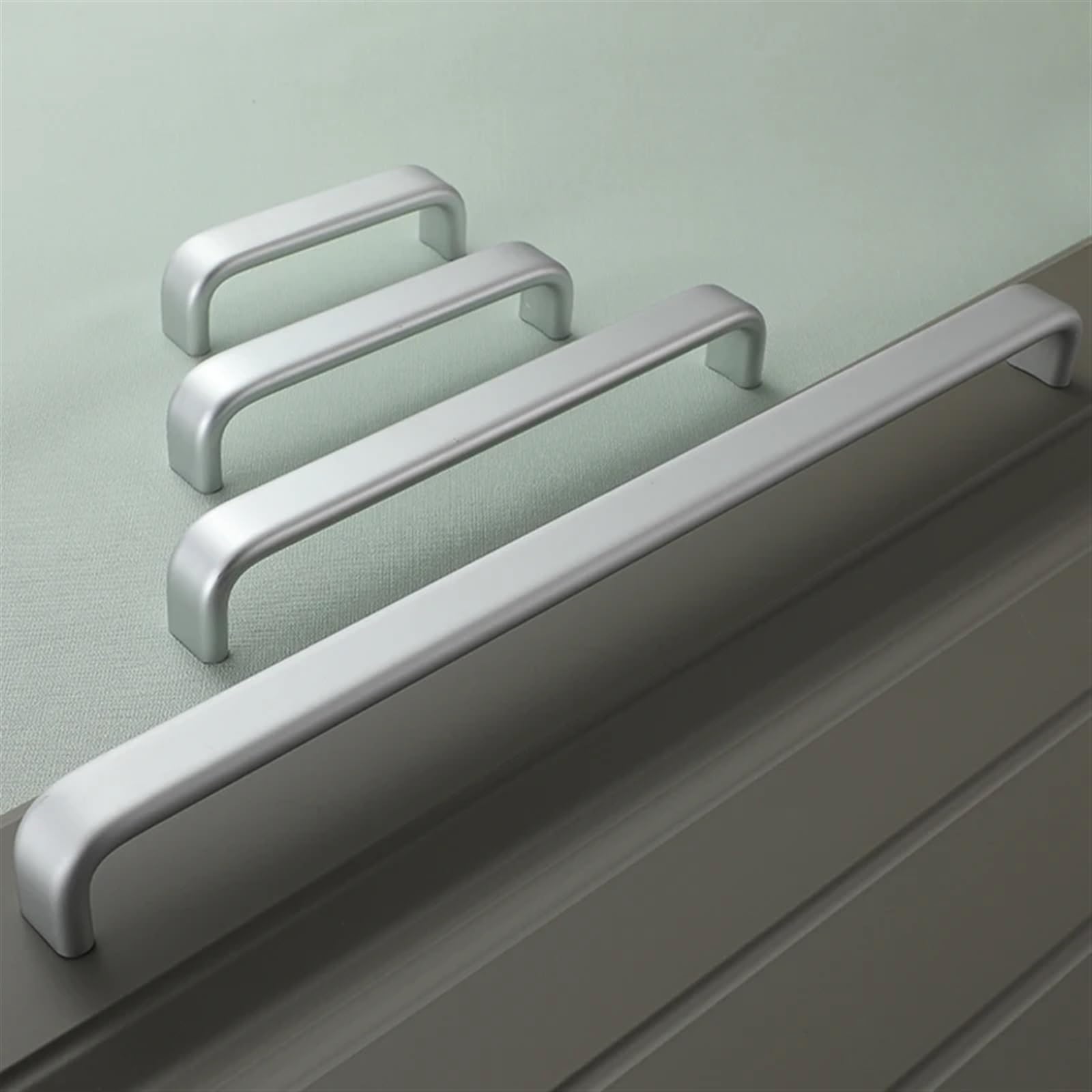 Poignée de cuisine en aluminium argent 128mm pour meuble et armoire droite