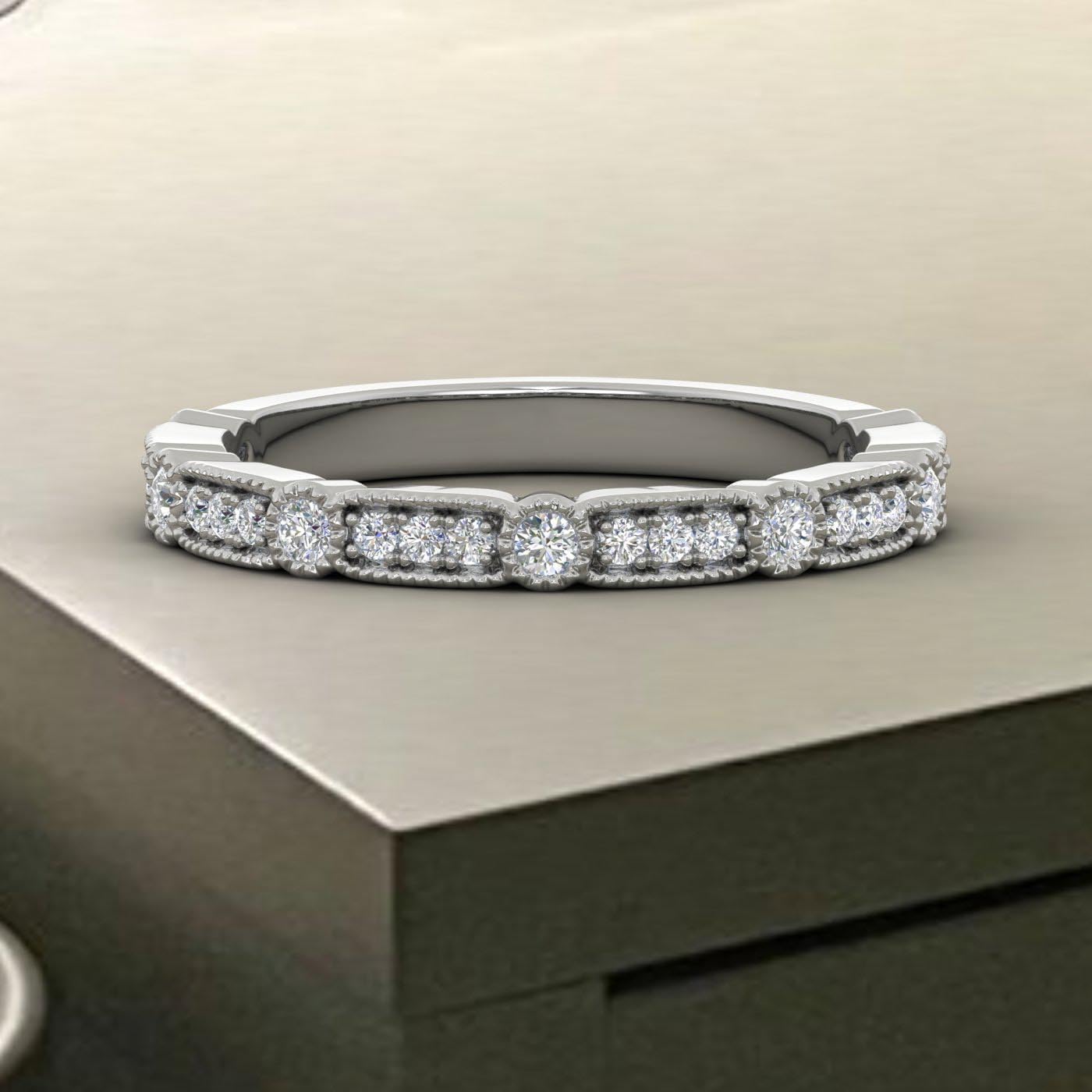 1/4 Carat Diamond Wedding Band Ring in 10K Gold