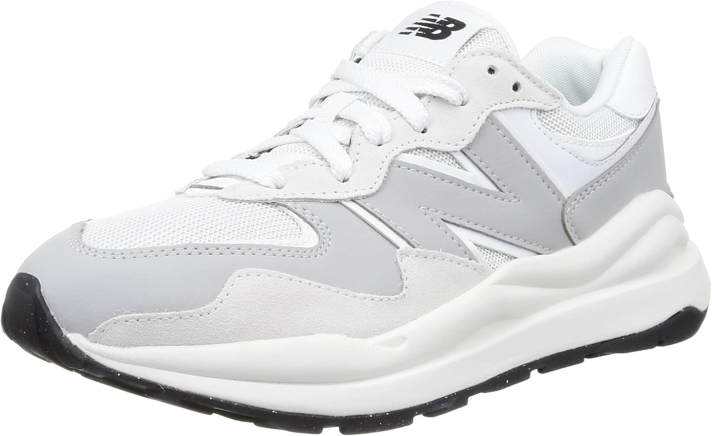 Amazon | M5740 | スニーカー