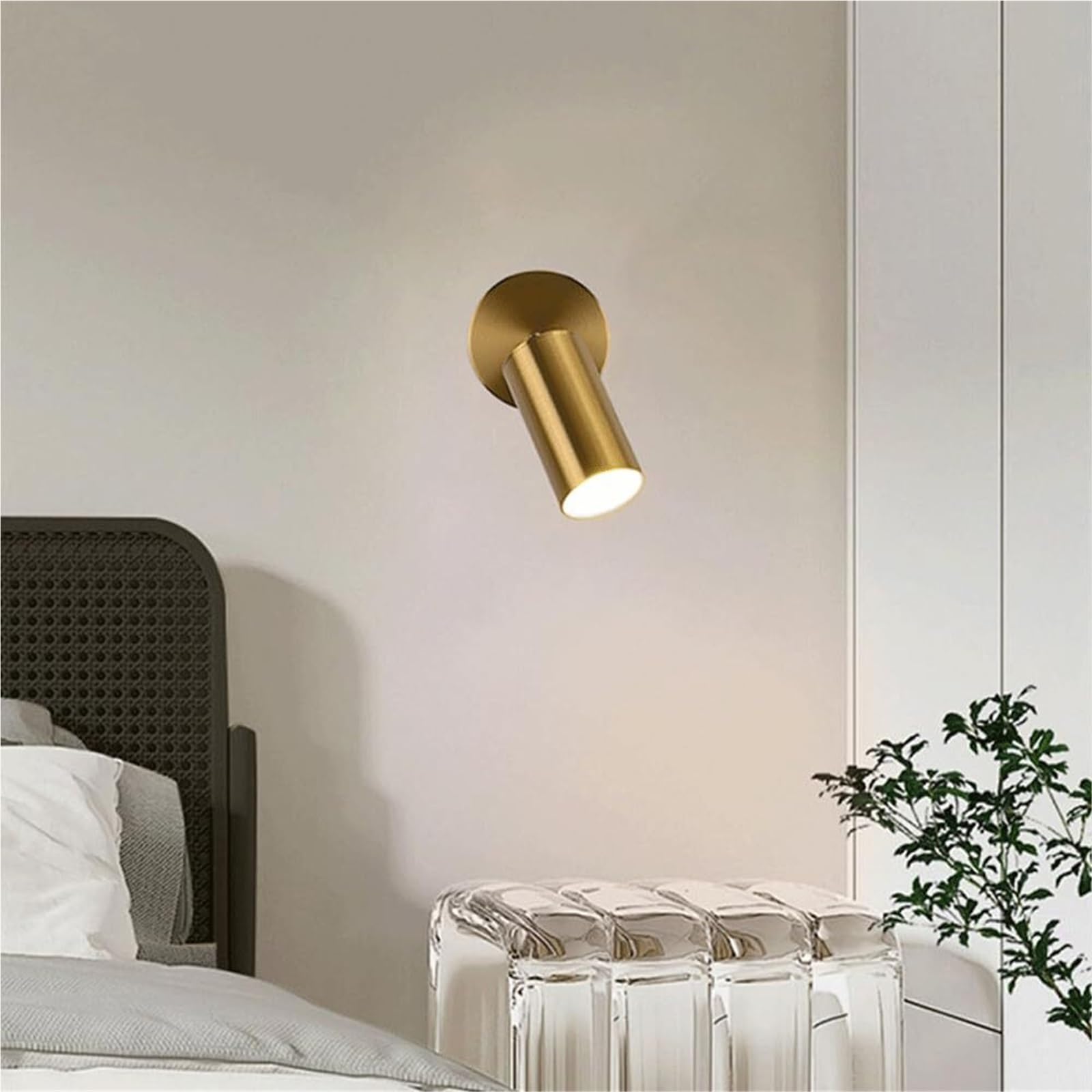 Foco De Pared GU10 Con Enchufe - Luz Ajustable 360° Y Haz De 38° - Ideal Para Decorar Y Destacar Objetos En Casa