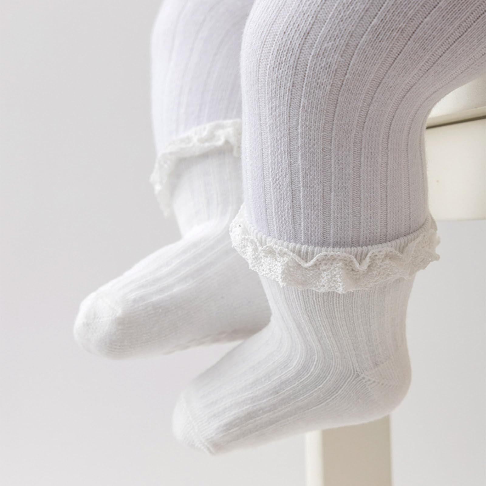 AQOKKA Calcetines para bebé niña con agarre antideslizante, bonitos volantes al tobillo, de algodón suave, calcetines para recién nacidos