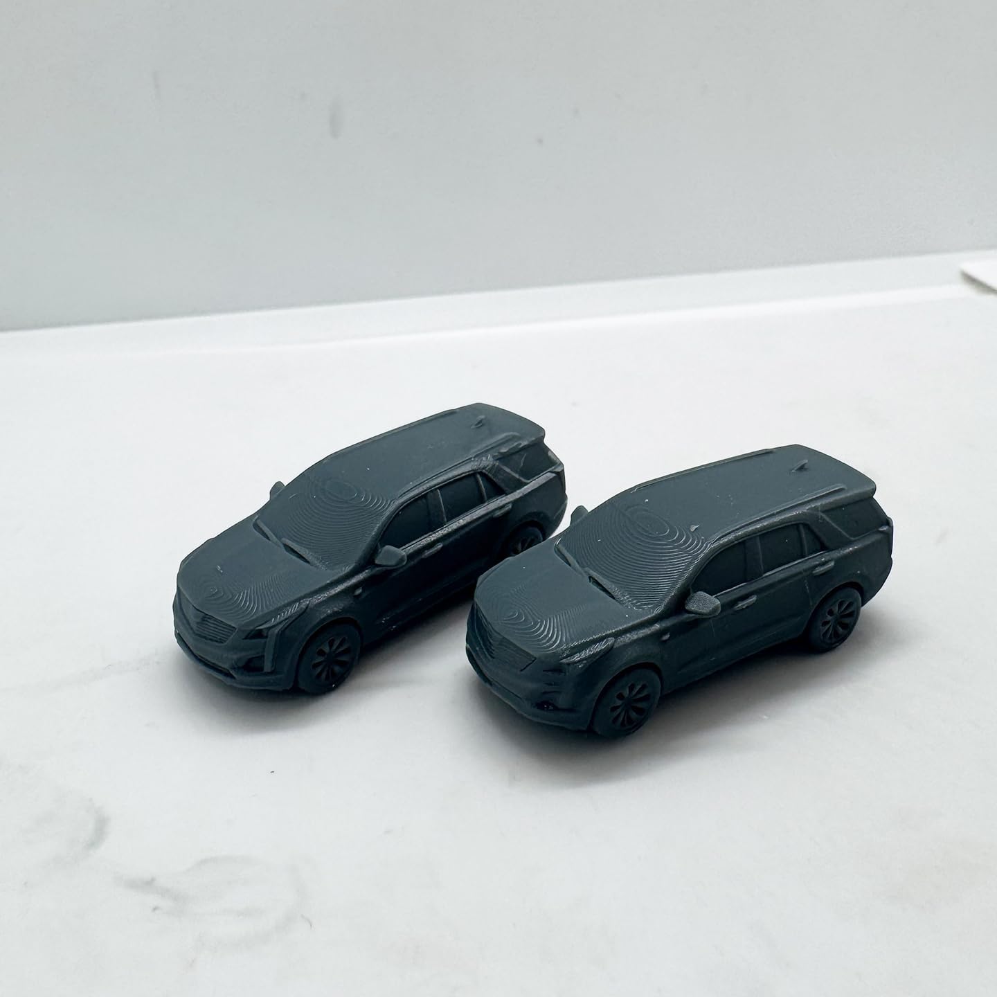 MRY-SFW XJTS160162 1/160 3D Printed Q Style Cadillac SUV Miniature Model Luxury Off-Road Car Decor for Dioramas Collection Displays 2pcs image 4