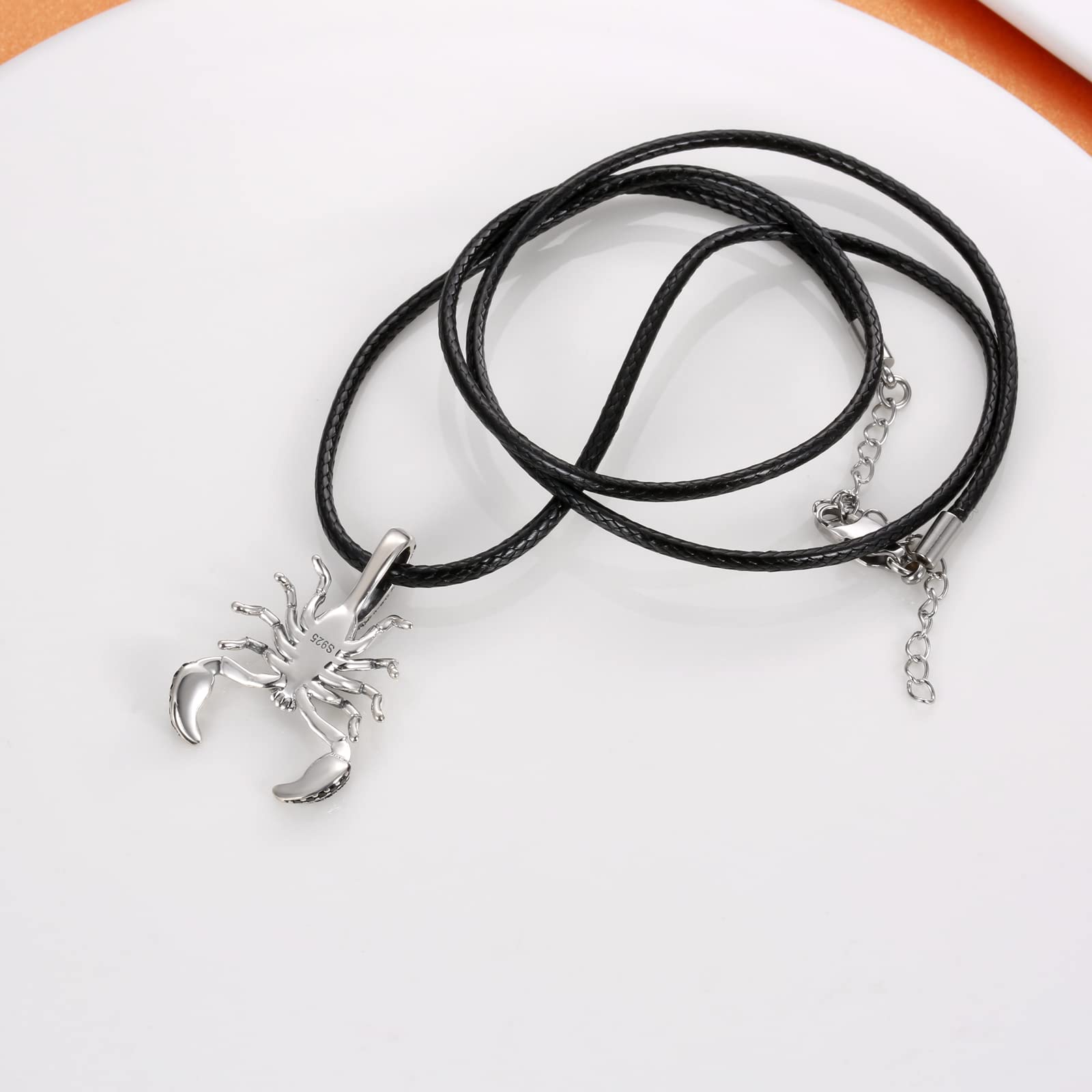 Collar con colgante de dragón escorpión de plata de ley 925 con circonita cúbica negra, colgante de constelación del zodiaco de Escorpio, regalo para mujeres y hombres