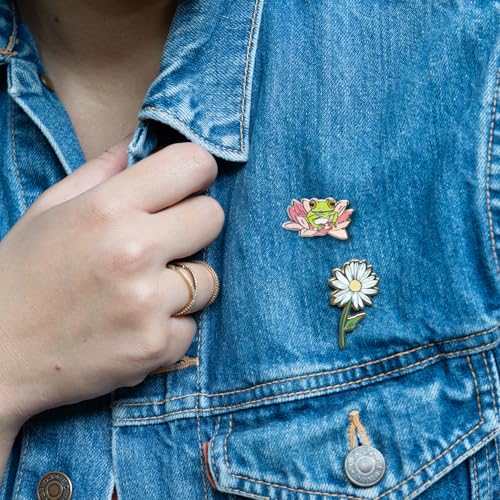 Image of Cute Frog Enamel Pin - Kawaii Handcrafted Lapel Pin, Minimalist Frog Design, Adorable Nature-Inspired Accessory, Quirky Frog-Themed Gift for Collectors and Frog Lovers