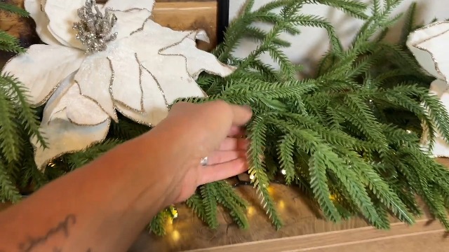 Avoeco Deluxe 9FT Christmas Garland – Real Touch Norfolk Pine