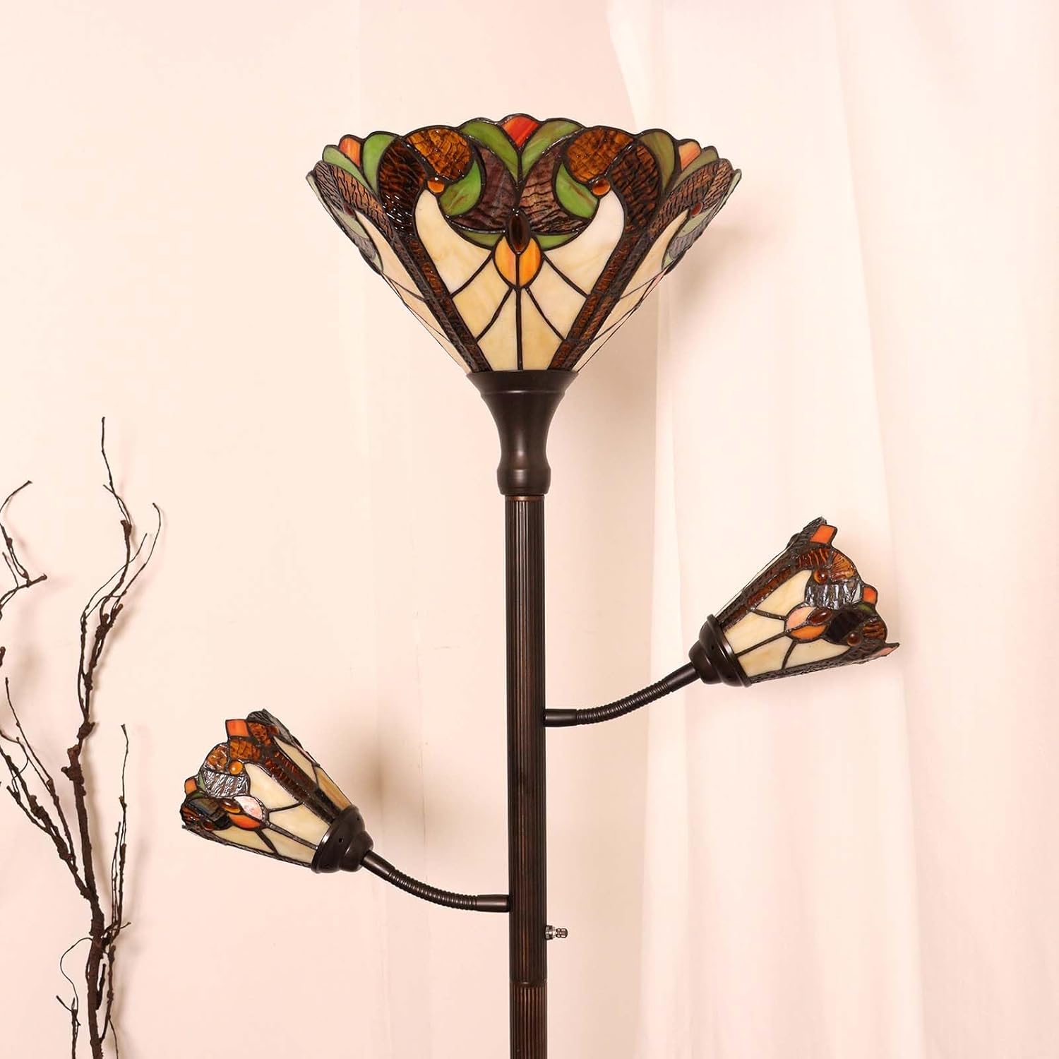Bieye Lámpara de pie estilo Tiffany con tres luces y luces de lectura ajustables para sala de estar, 178 cm de alto. (Marrón, Barroco) Marrón Barroco