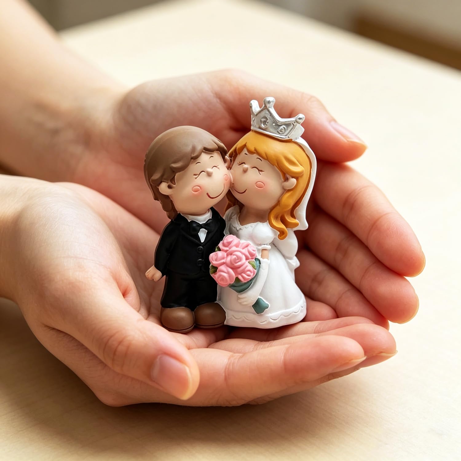 Hochzeitstorte mit Brautpaar