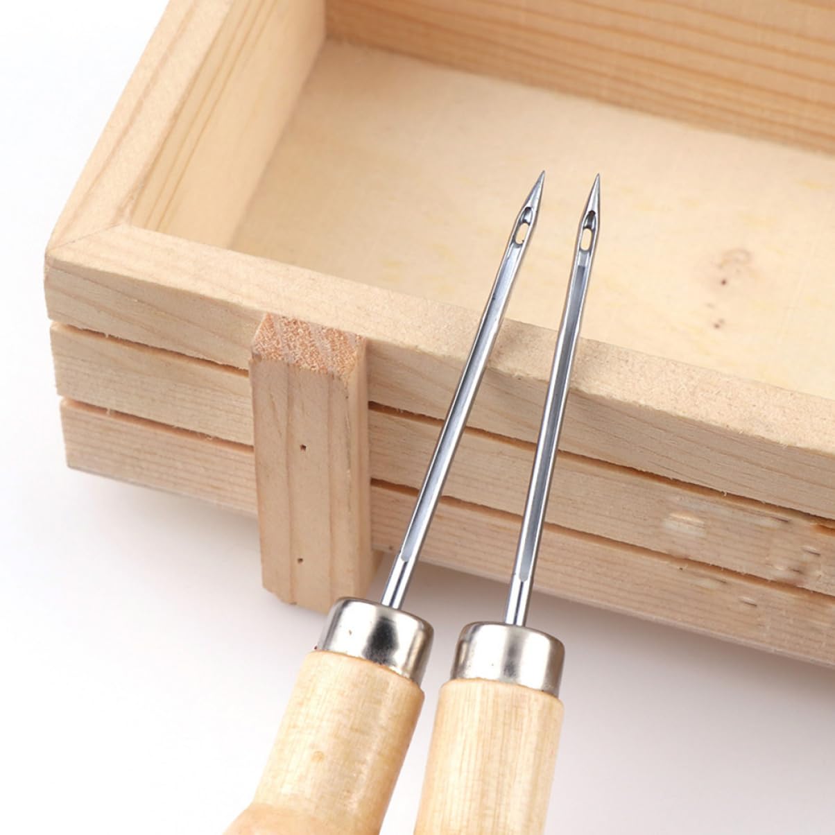 3Pcs Stitching Awls Perforating Tools with Wooden Handles for DIY Sewing Craft and Shoe Repair Compact Durable for Beginners
