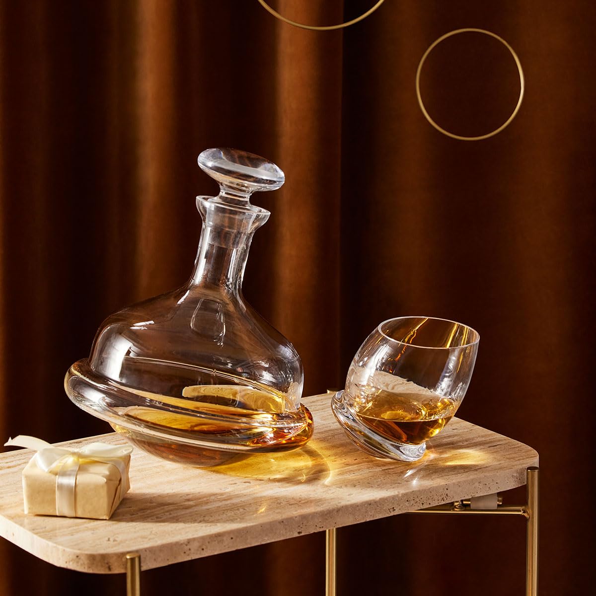 KROSNO Karafka do Whisky i Bourbona Kolekcja Roly-Poly, 750 ml | Szkło Kryształowe Bezołowiowe, efekt bujania się, oryginalny design, delikatne mycie ręczne, prezent