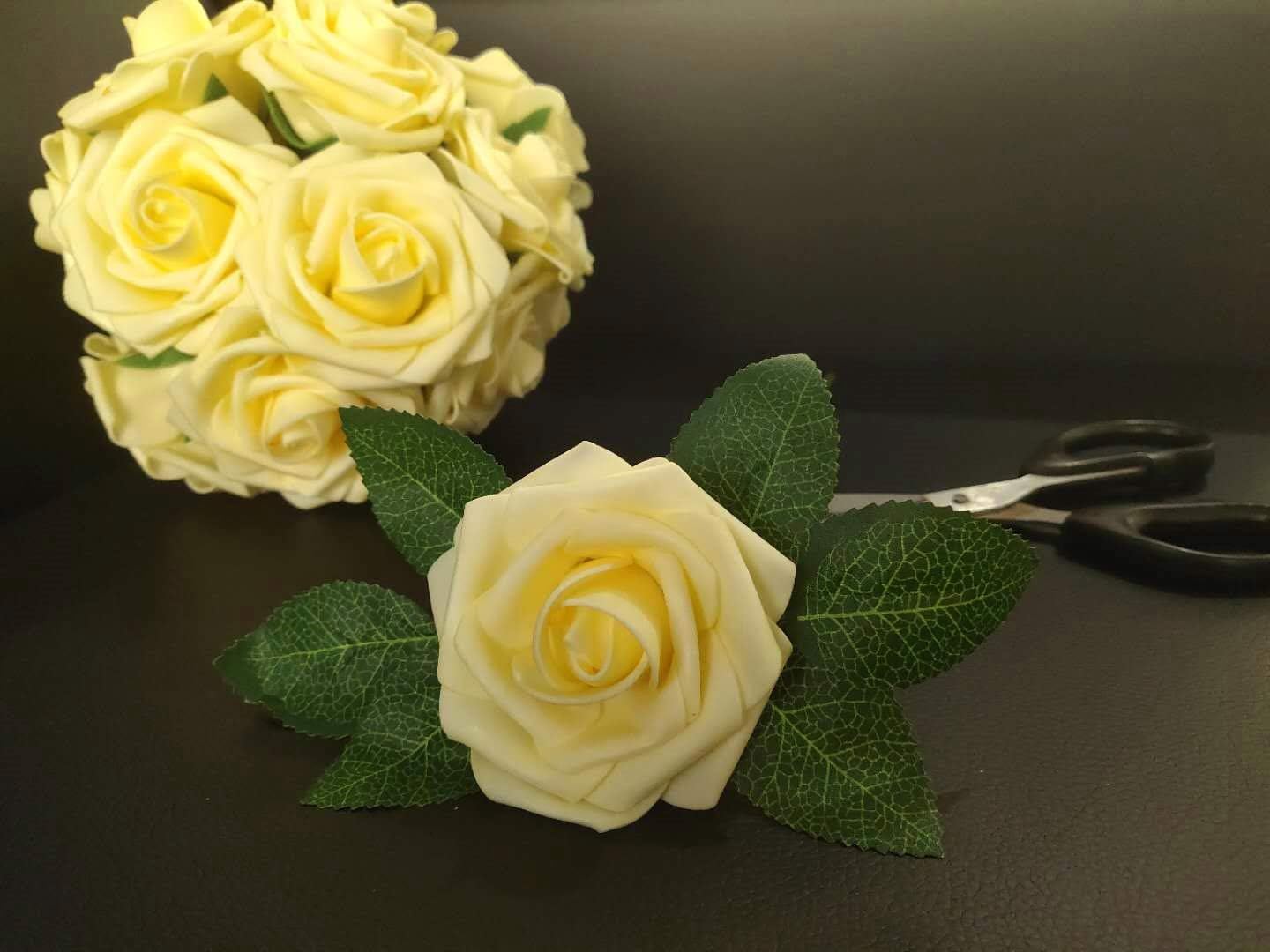 Artificial Flowers Roses 25pcs True and False Rose with Stalk, Very Suitable for DIY Wedding Bouquets Party Arrangements Home Festivals The Most Perfect Decoration (Creamy Yellow)