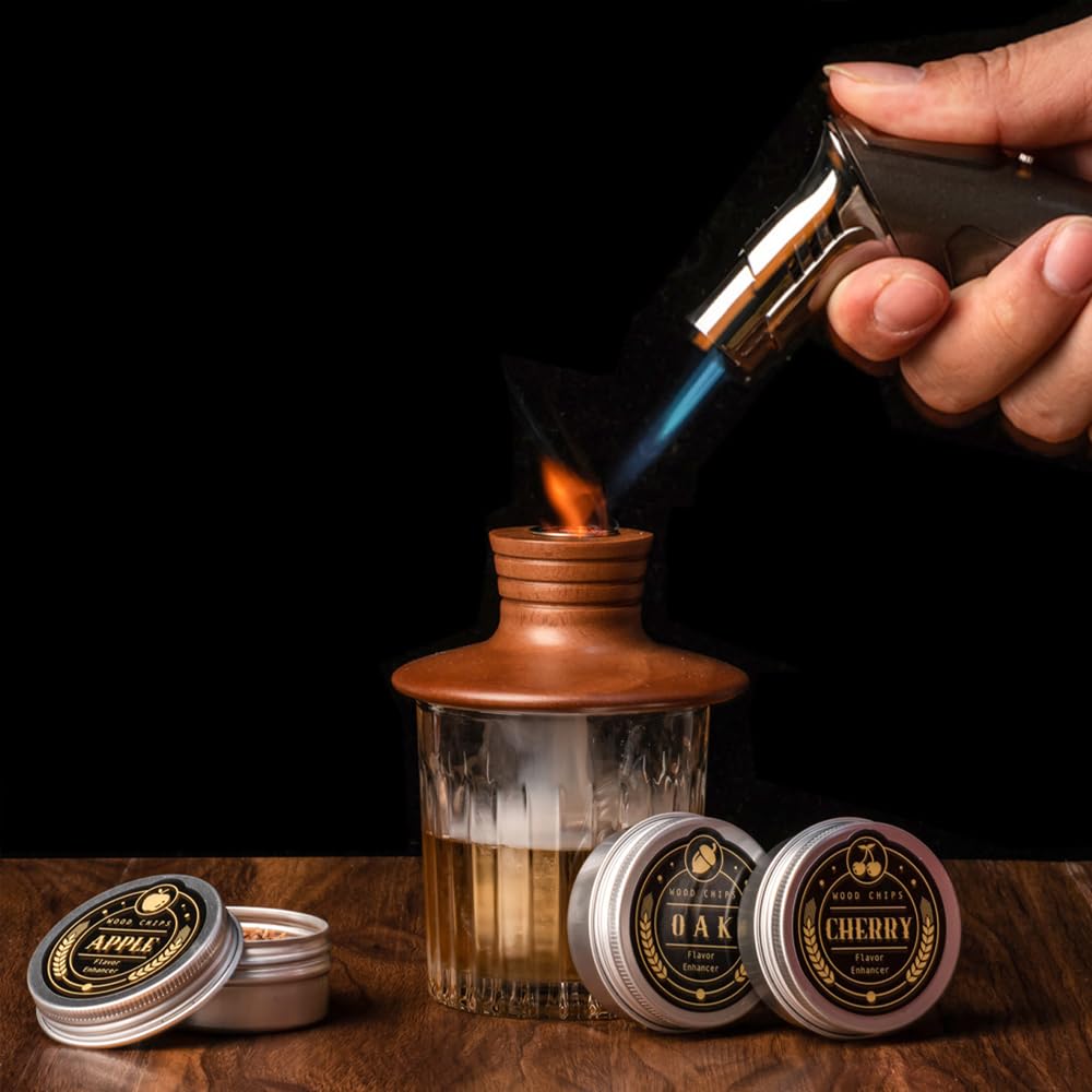 ComboJoy Bourbon Gifts for Men – Kit fumoir à cocktail avec torche et copeaux de bois pour whisky, bourbon, kit de cocktail à l'ancienne, cadeaux de whisky, pour papa, mari et amateurs de cocktails