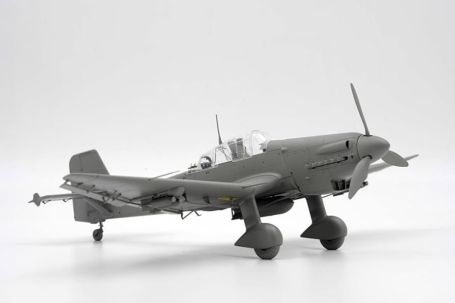Amazon | ボーダーモデル 1/35 ドイツ空軍 ユンカース Ju-87 D5
