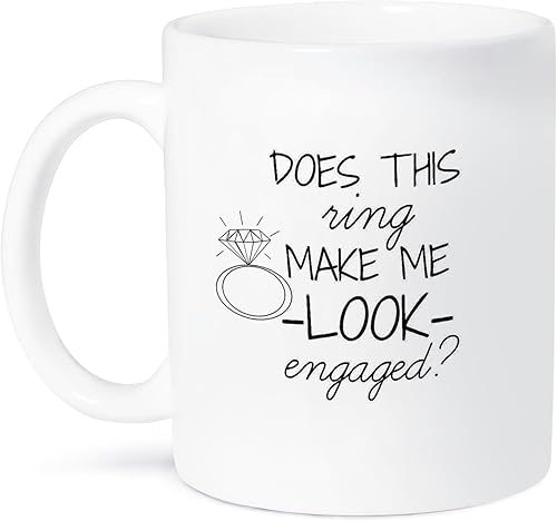brooklynmeme Funny DiceNo Este Anillo Make Me Look Engaged Negro con Fondo BlancoTazas, Blanco