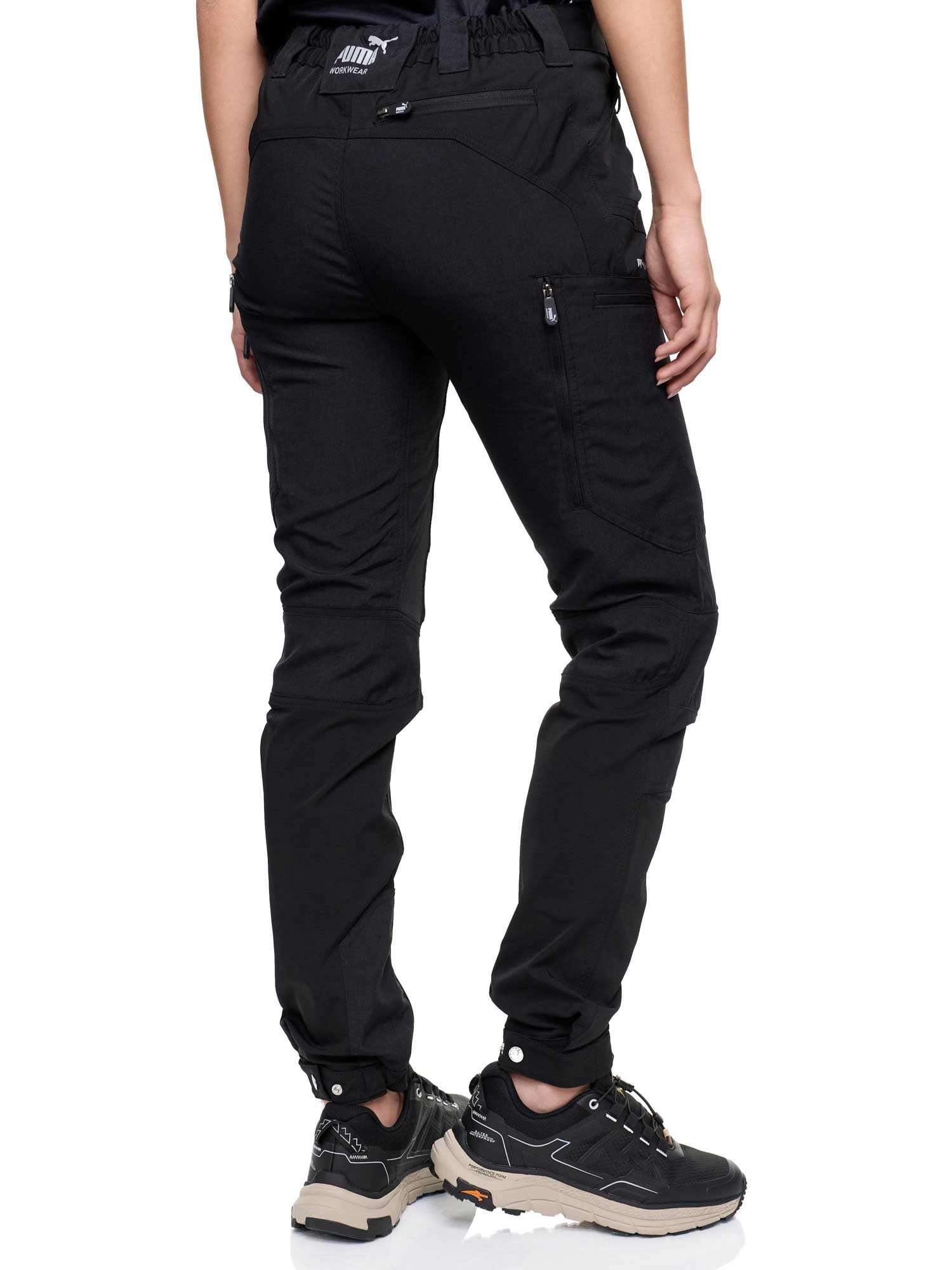 PUMA Workwear Pro-One Wanderhose Damen - Robuste Outdoorhose für Damen - Mit verstärktem Nylon für Langlebigkeit - Trekkinghose mit 4-Wege-Stretch - Verstellbarer Knopfleiste