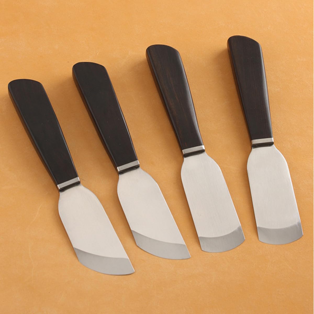 Gatuida Herramienta para Artesanía de Cuero, Cuchillo de Corte Acero, Filo Biselar y Pelado Antideslizante para DIY