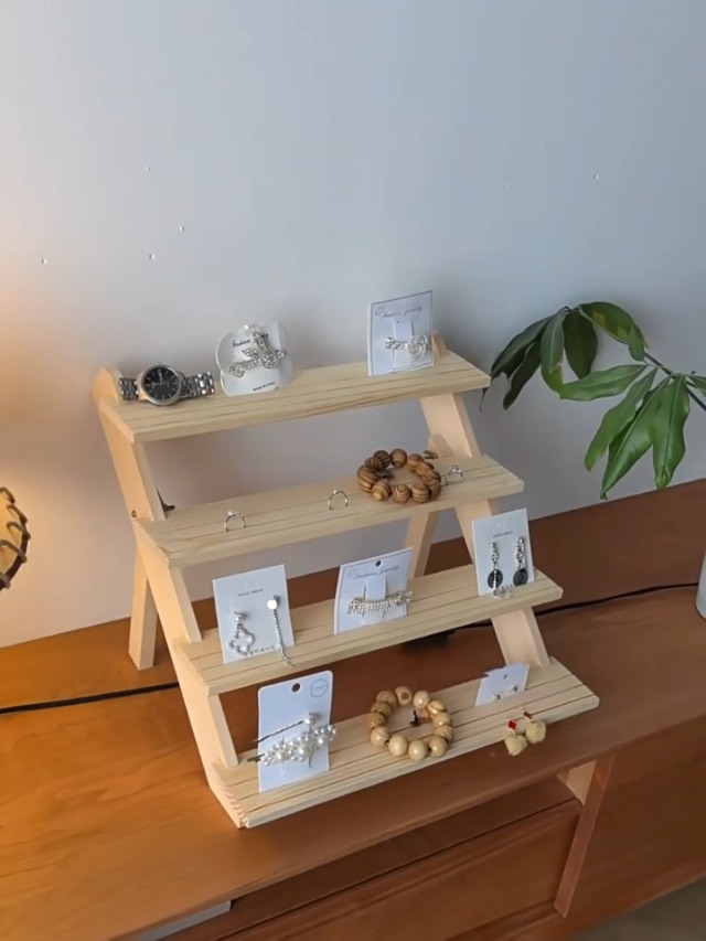 木のジュエリースタンド Amazon｜Ikee Design 木製回転ジュエリーディスプレイスタンド